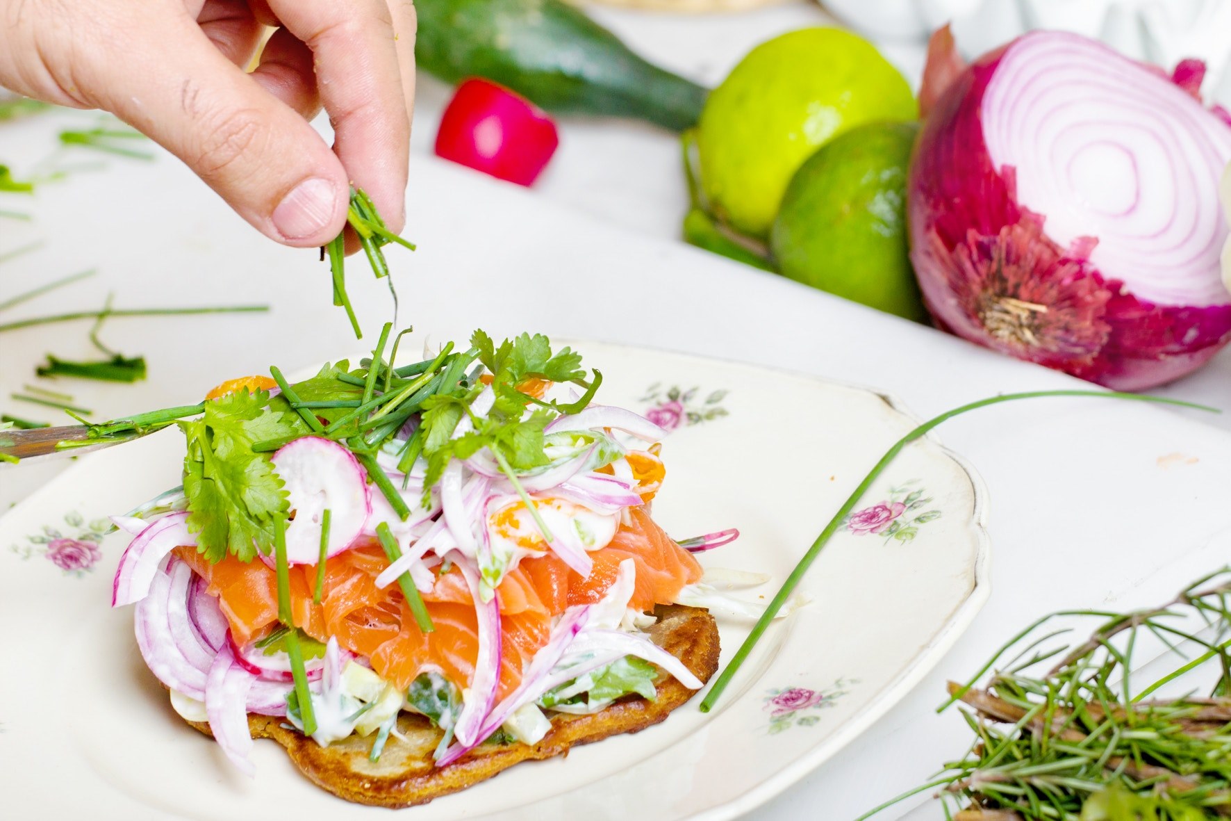 hand sprinkling fresh dill on toast with salmon onions and vegetables, healthy gourmet toast 4k, HD Wallpaper