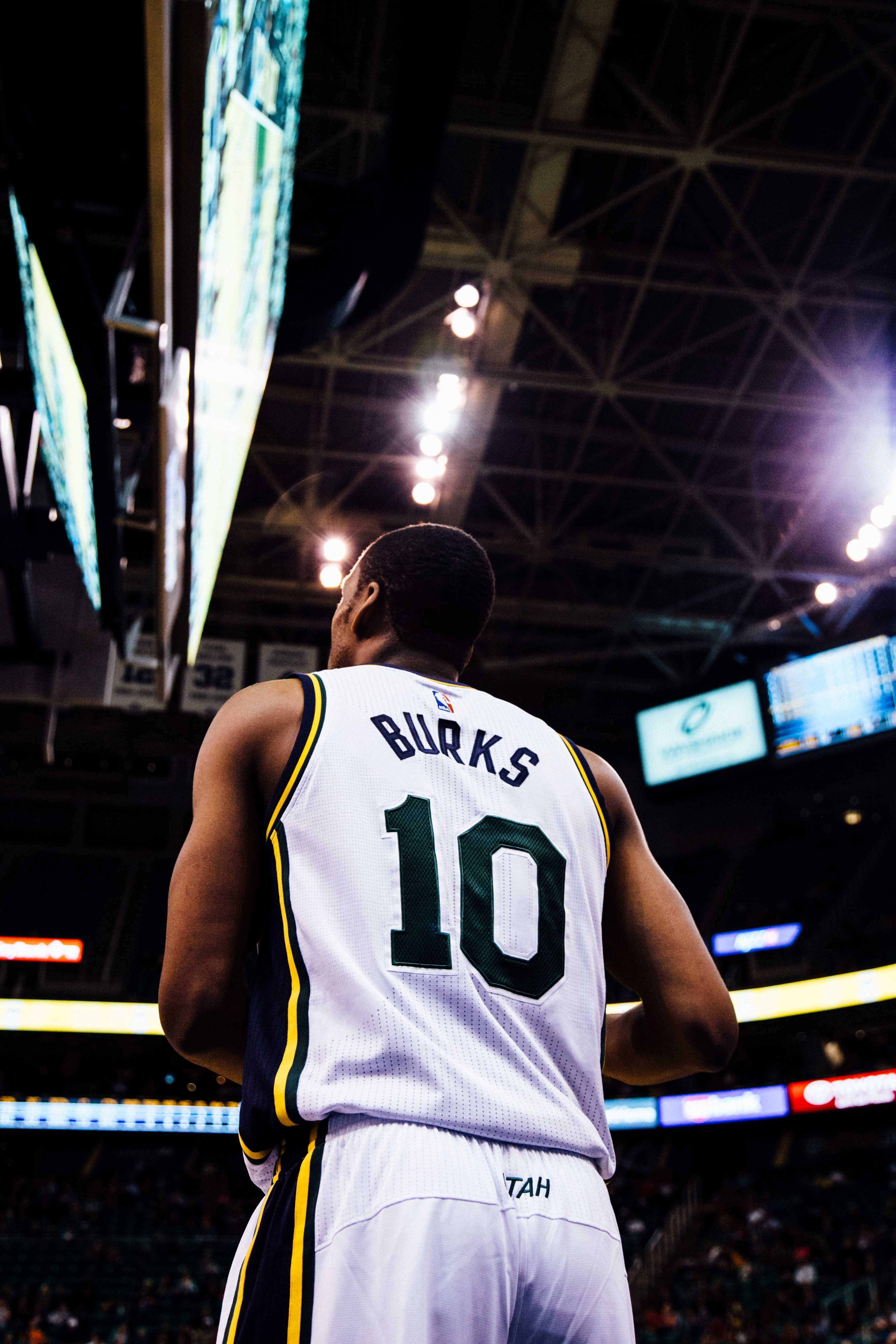 alec burks professional basketball player for the utah jazz in the nba, utah jazz alec burks 4k, Phone HD Wallpaper