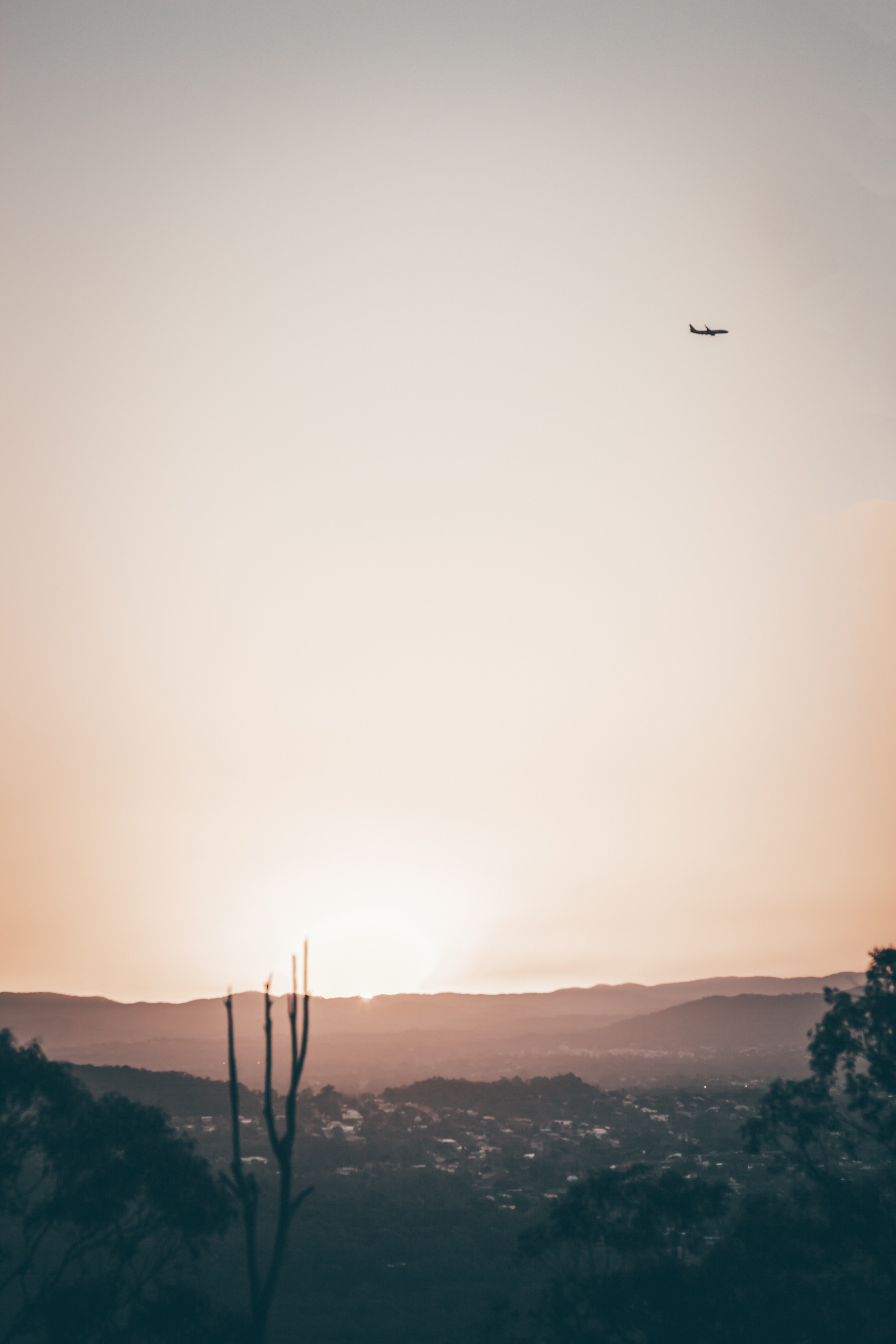 the sunset going down into the horizon in the country, _brisbanes mexico 4k, Phone HD Wallpaper