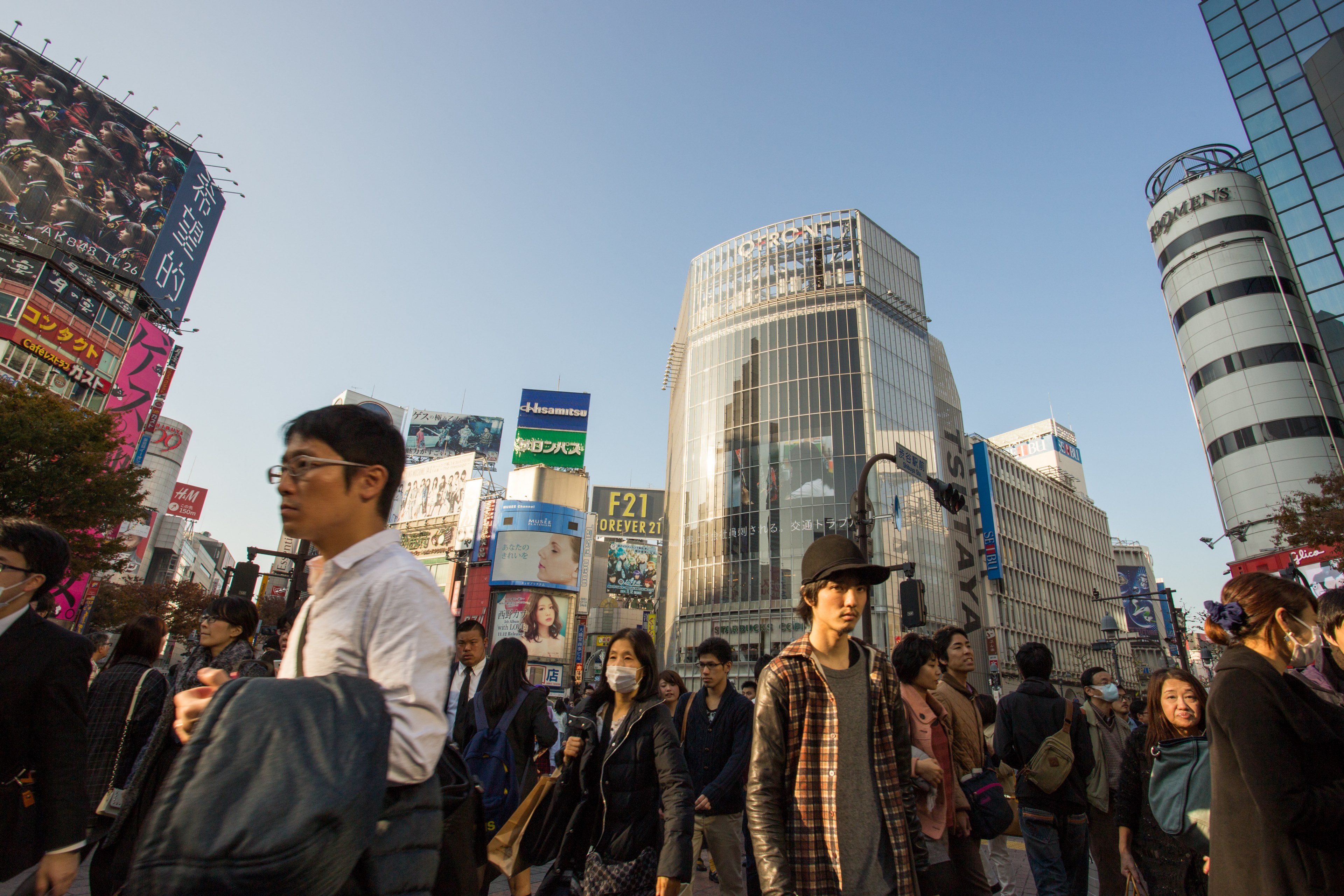 pedestrians on a bustling street in japan, busy japanese sidewalk 4k, HD Wallpaper