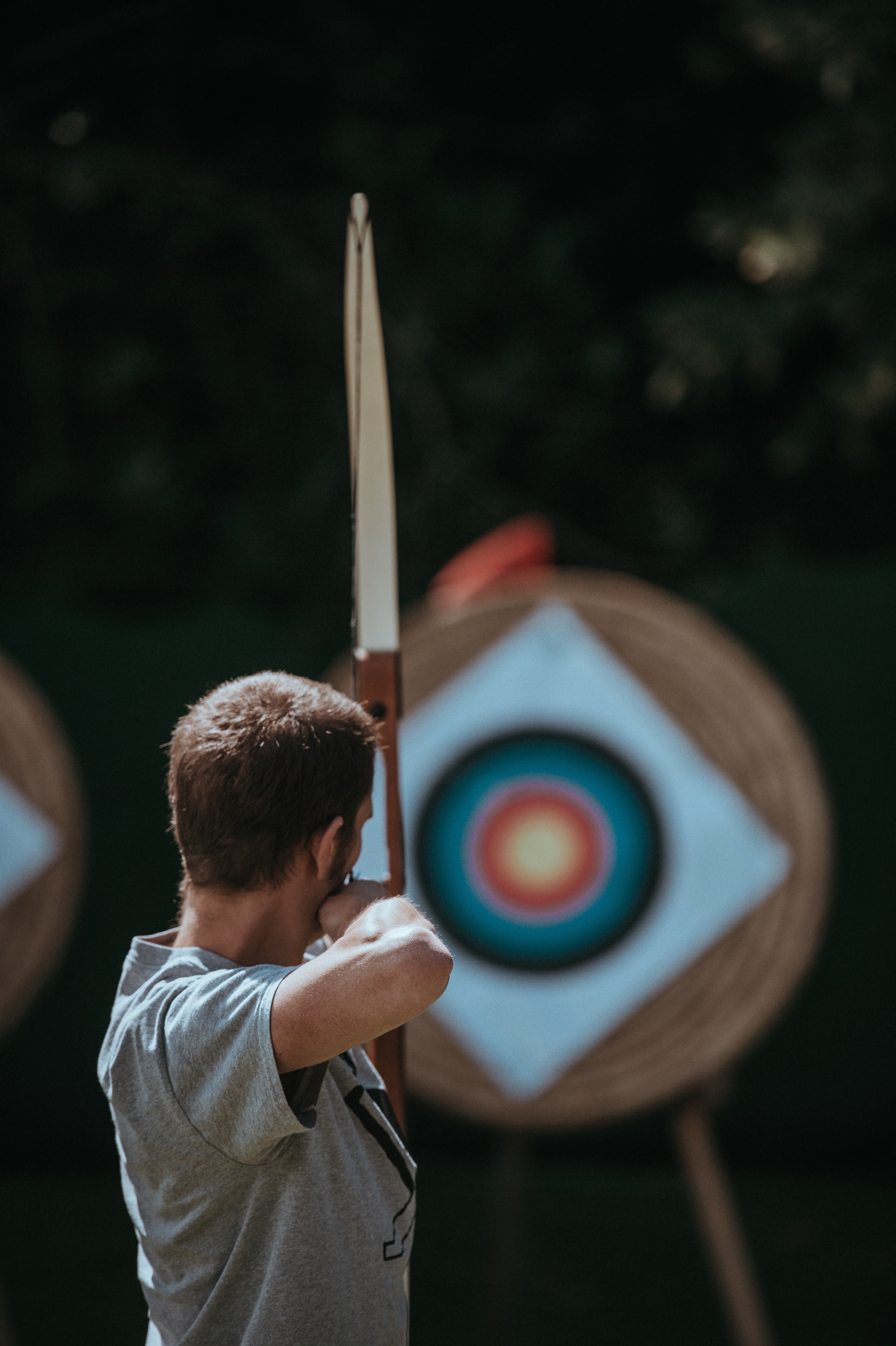 man archery bow and arrow 4k, Phone HD Wallpaper