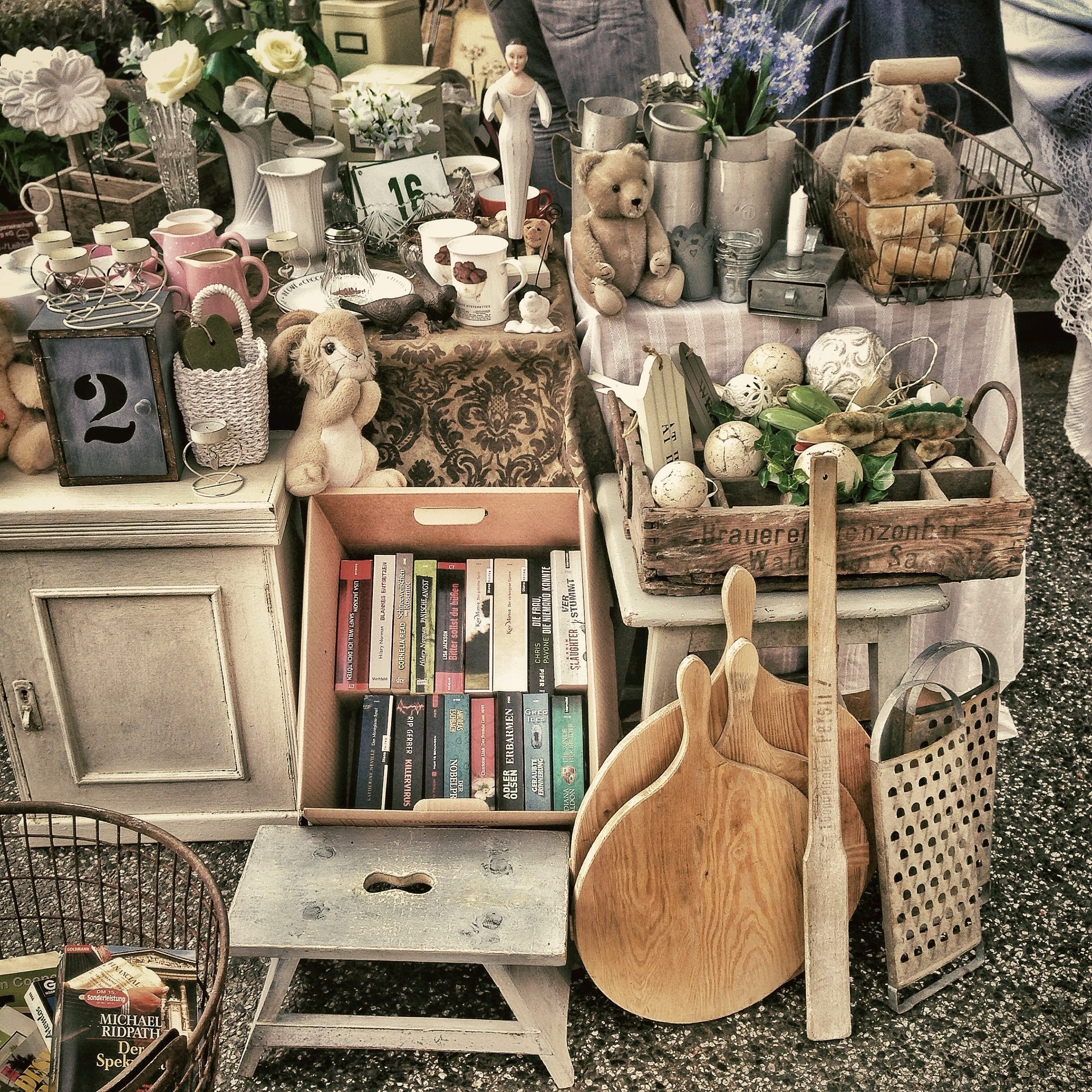secondhand hamburg old and vase 4k, HD Wallpaper