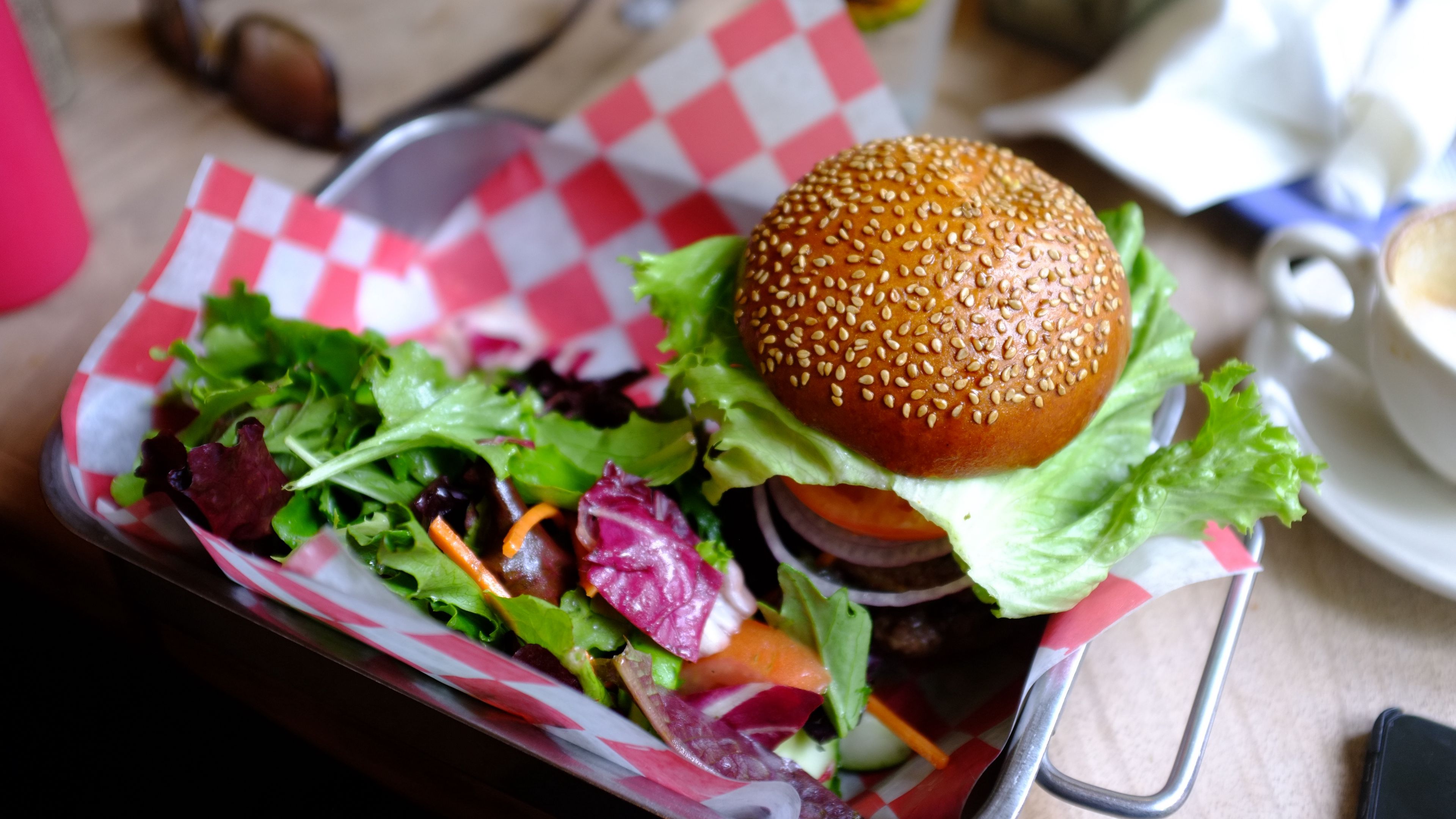 hamburger, vegetables, fast foods, 4k, HD Wallpaper