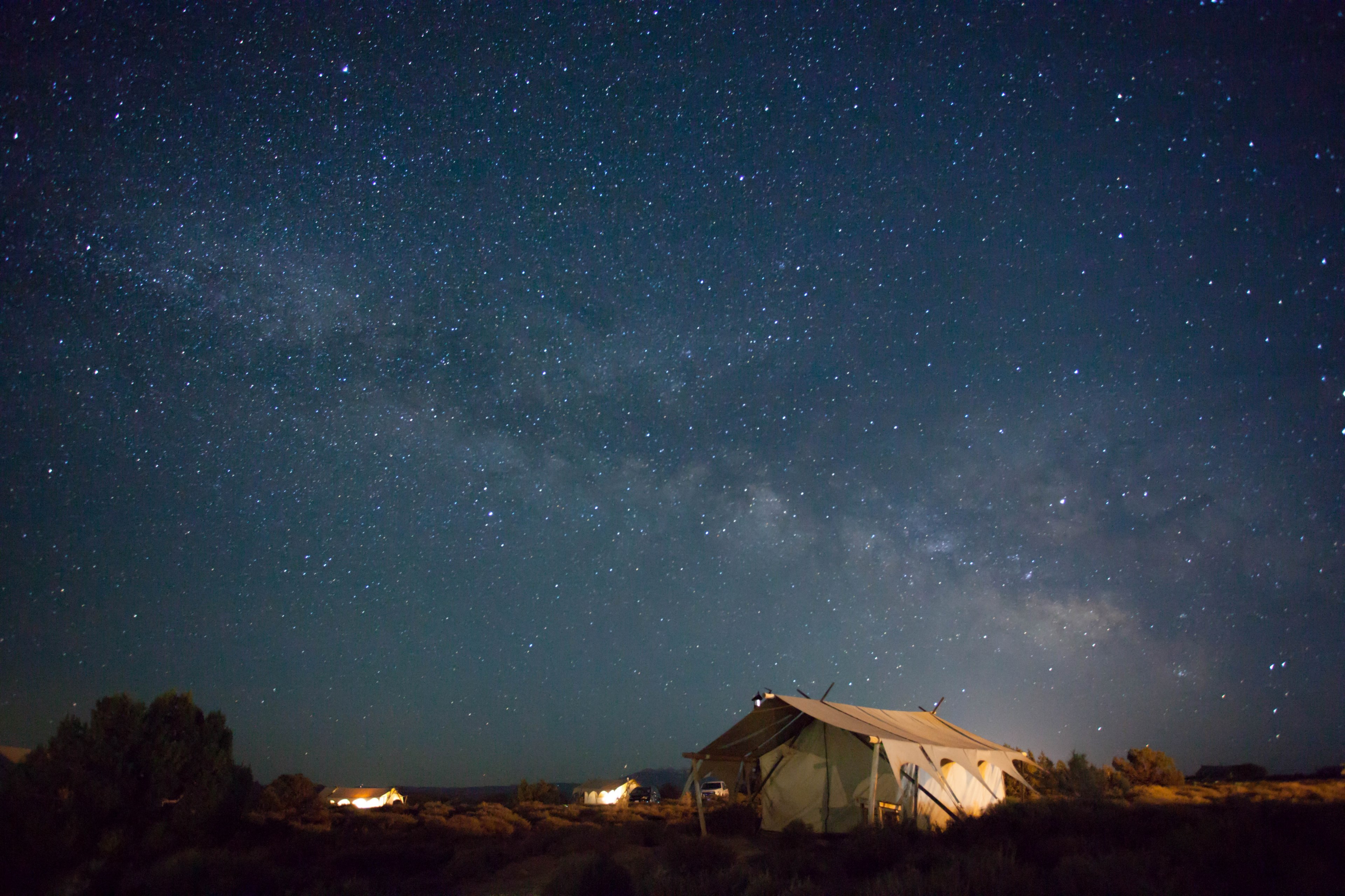 the milky way at canvas under moab 4k, HD Wallpaper