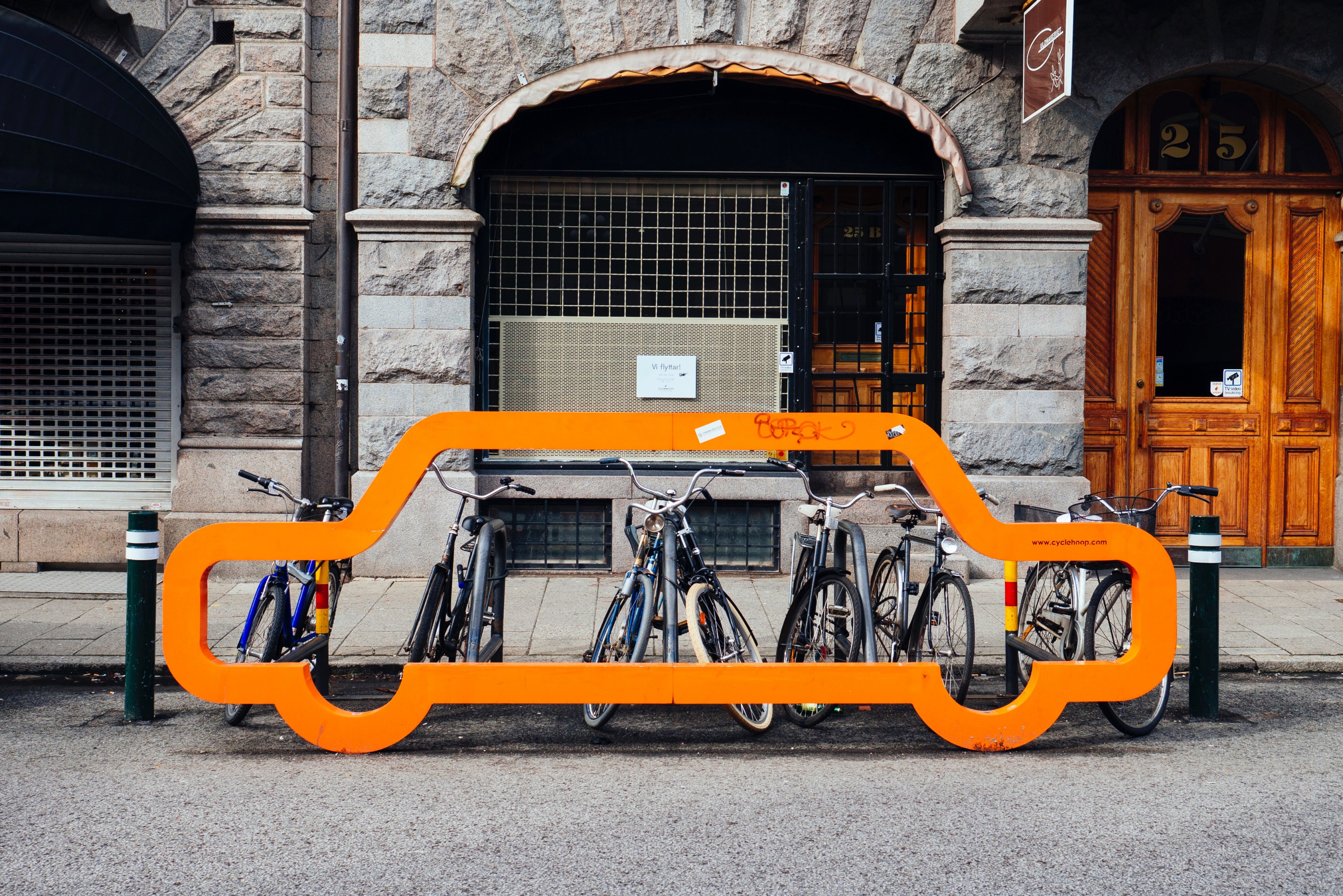 bicycle bike parking and curb 4k, HD Wallpaper