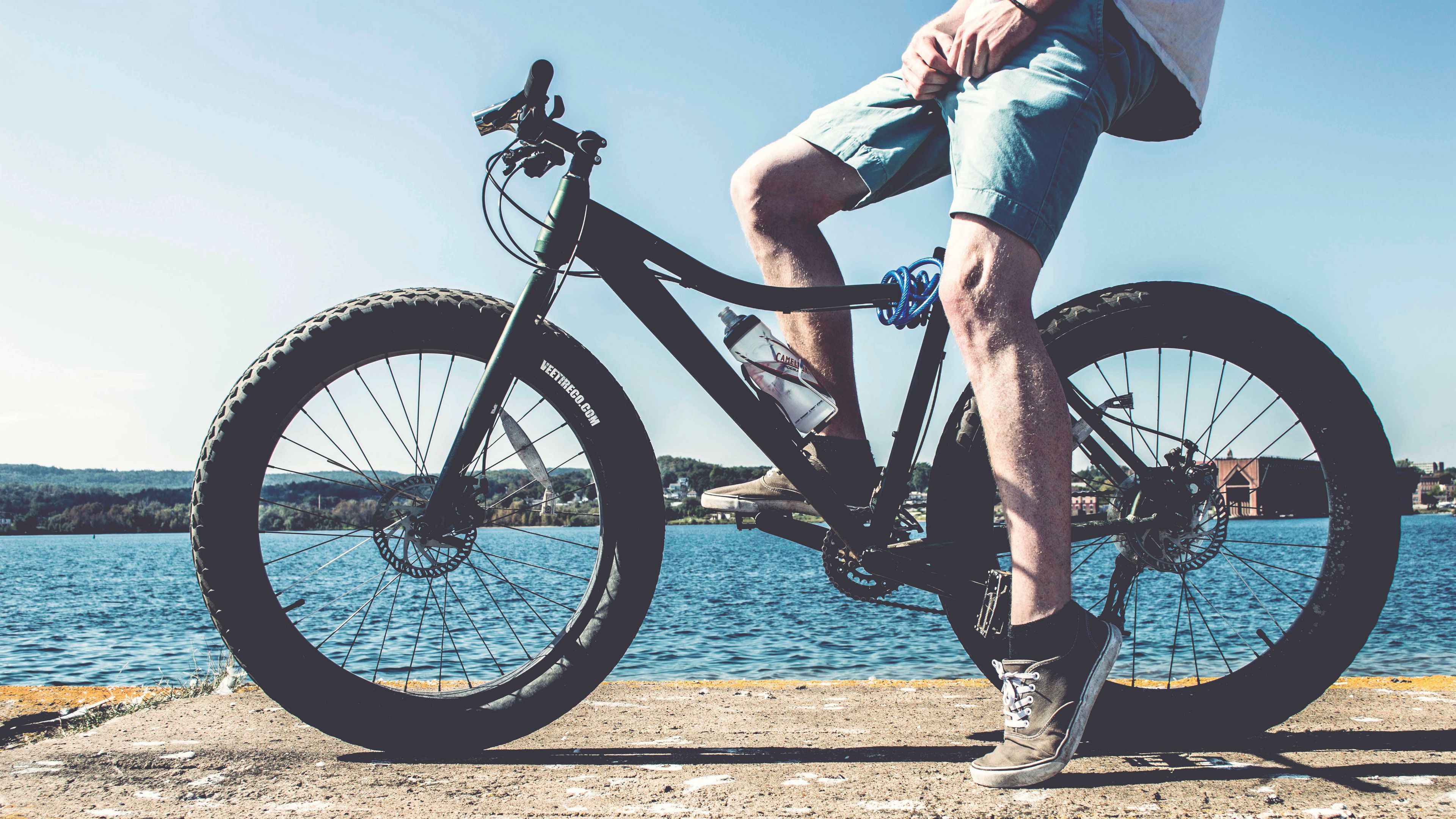 cyclist, legs, bicycle, river, 4k, HD Wallpaper