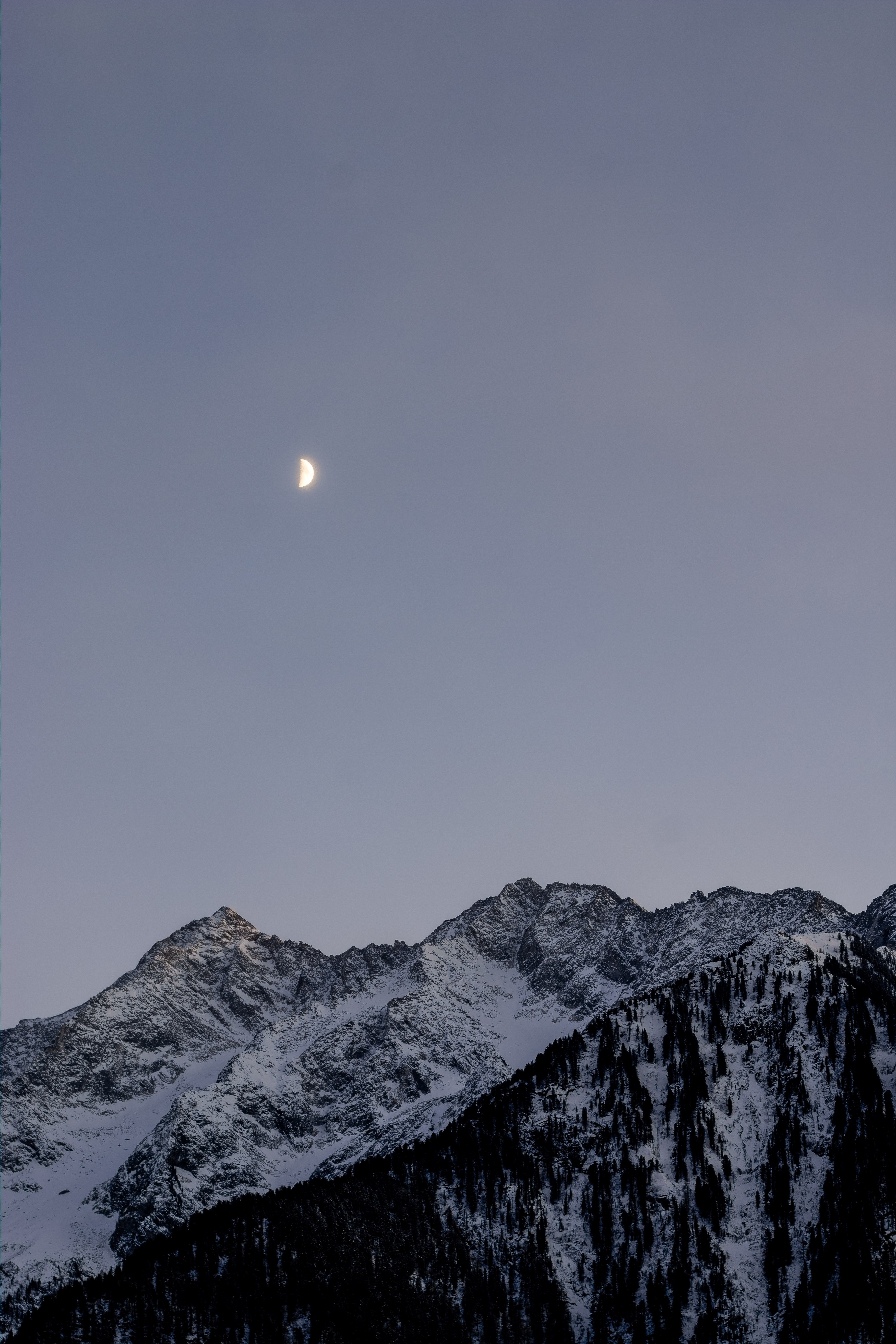 when the moon 4k, Phone HD Wallpaper