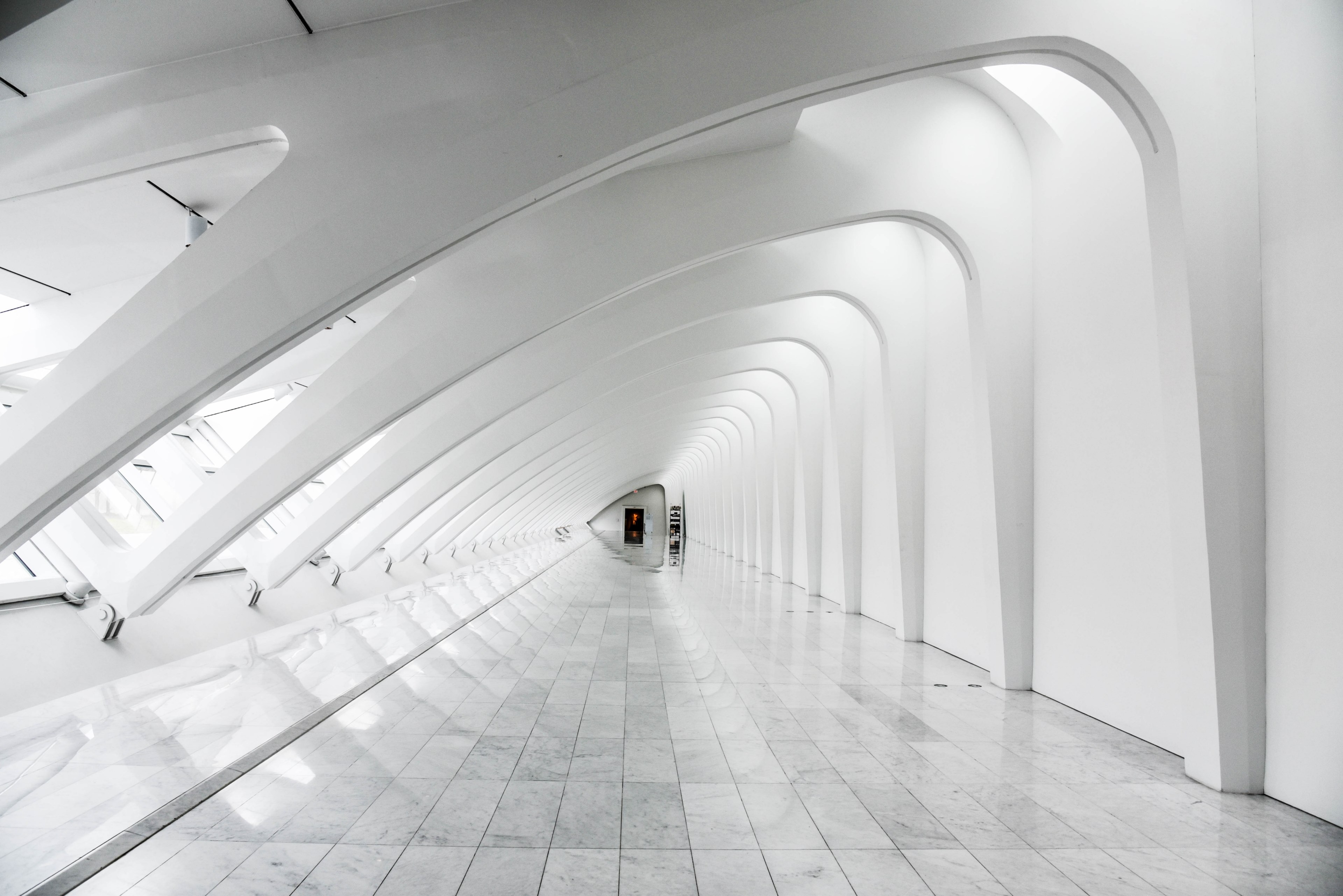 a long white corridor with a marble floor under a modern ribbed ceiling, modern white corridor 4k, HD Wallpaper