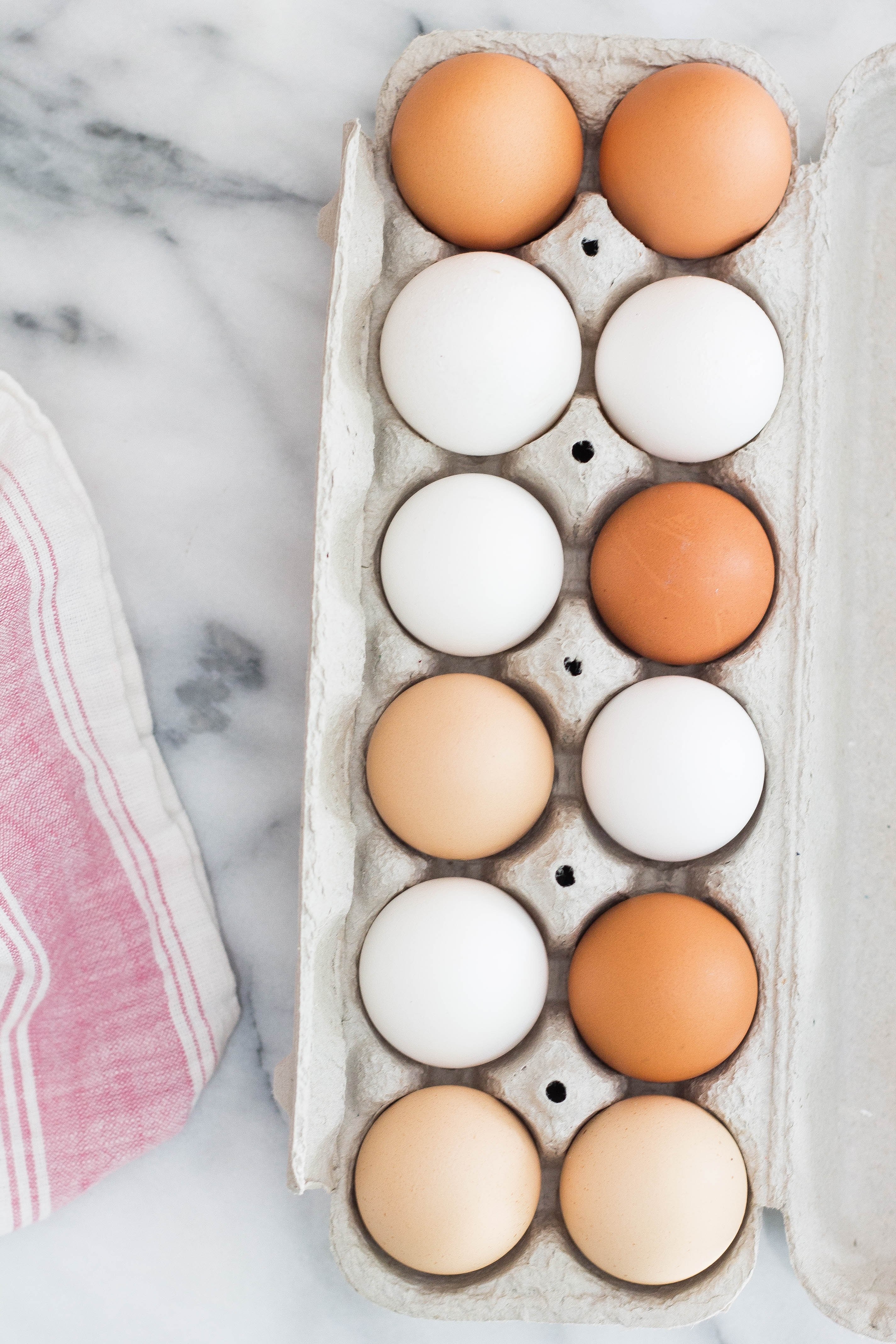 a mixture of white and brown eggs, _white brown eggs 4k, Phone HD Wallpaper