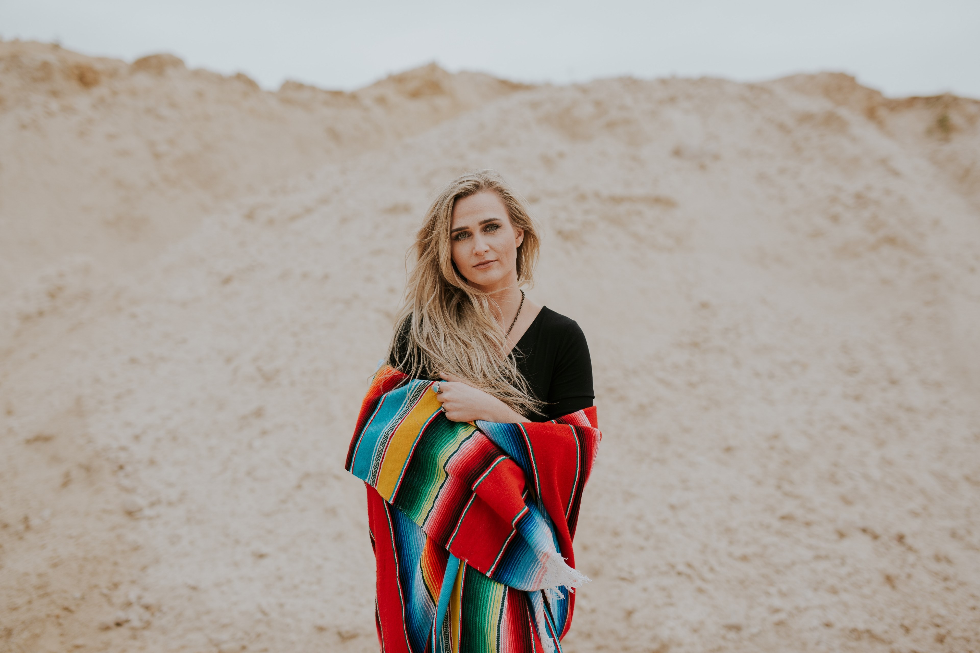 woman female blanket and portrait 4k, HD Wallpaper