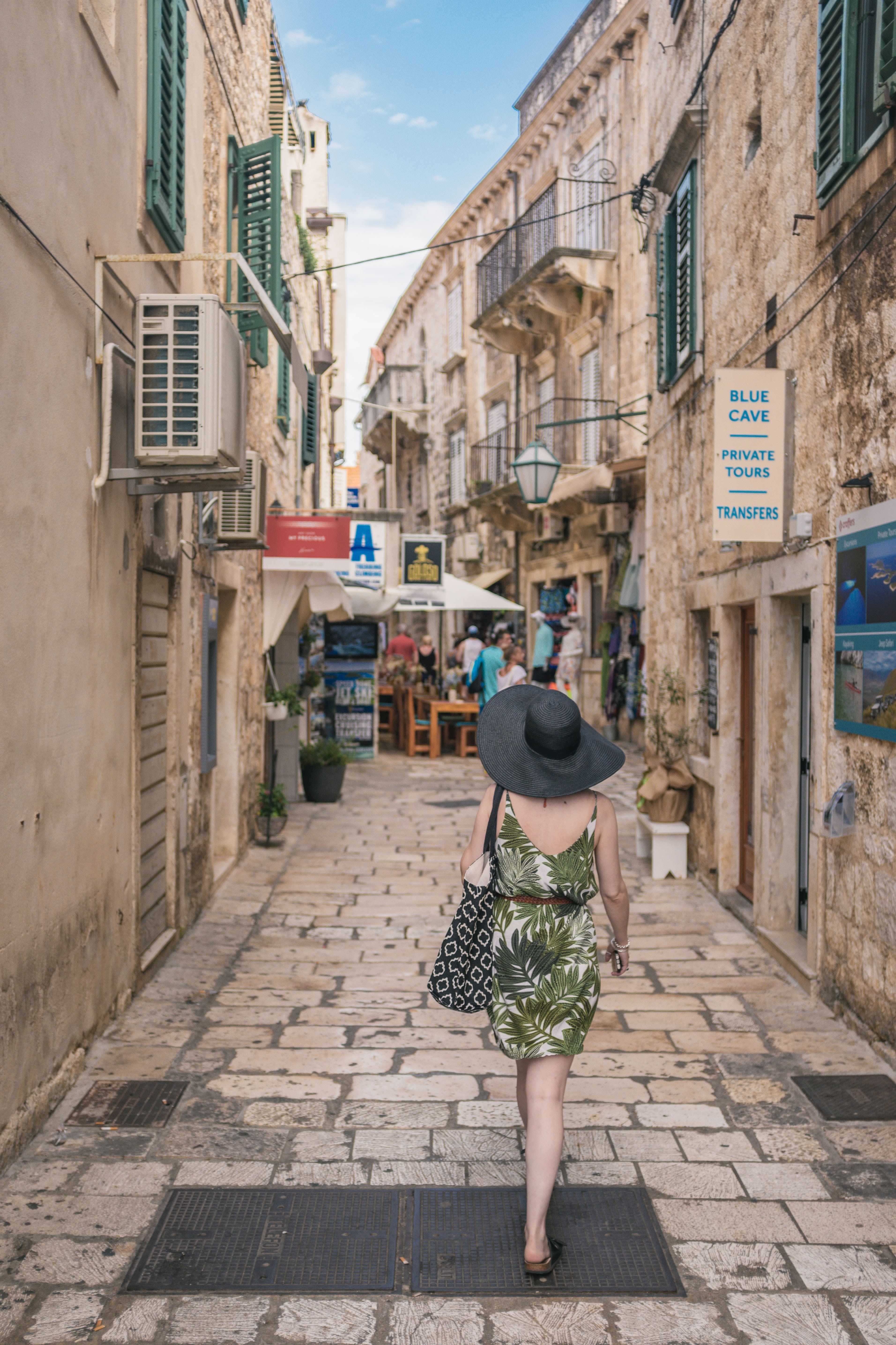 alley walkway alleyway and go hd, 4k, Phone HD Wallpaper