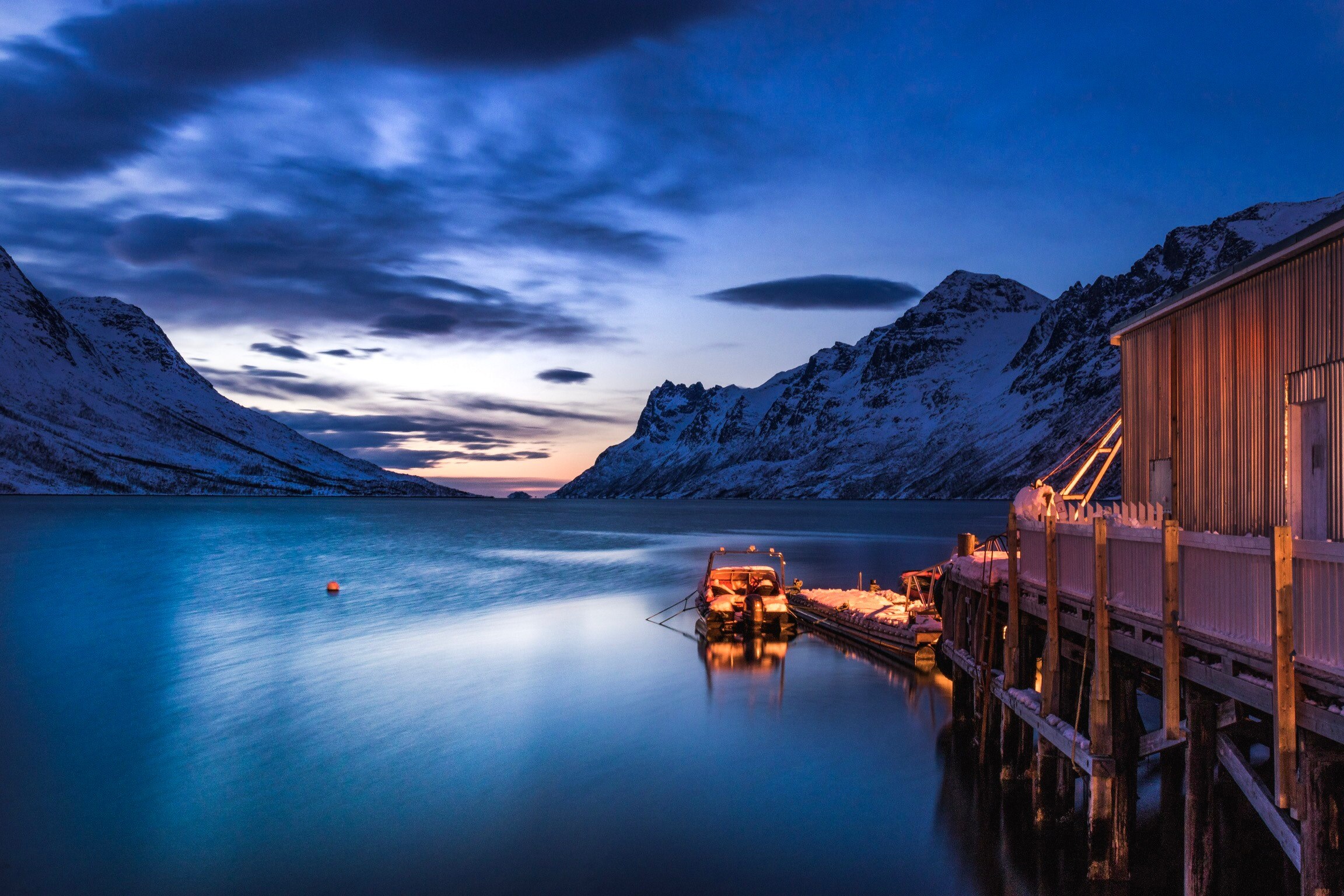 lake water pier and jetty 4k, HD Wallpaper
