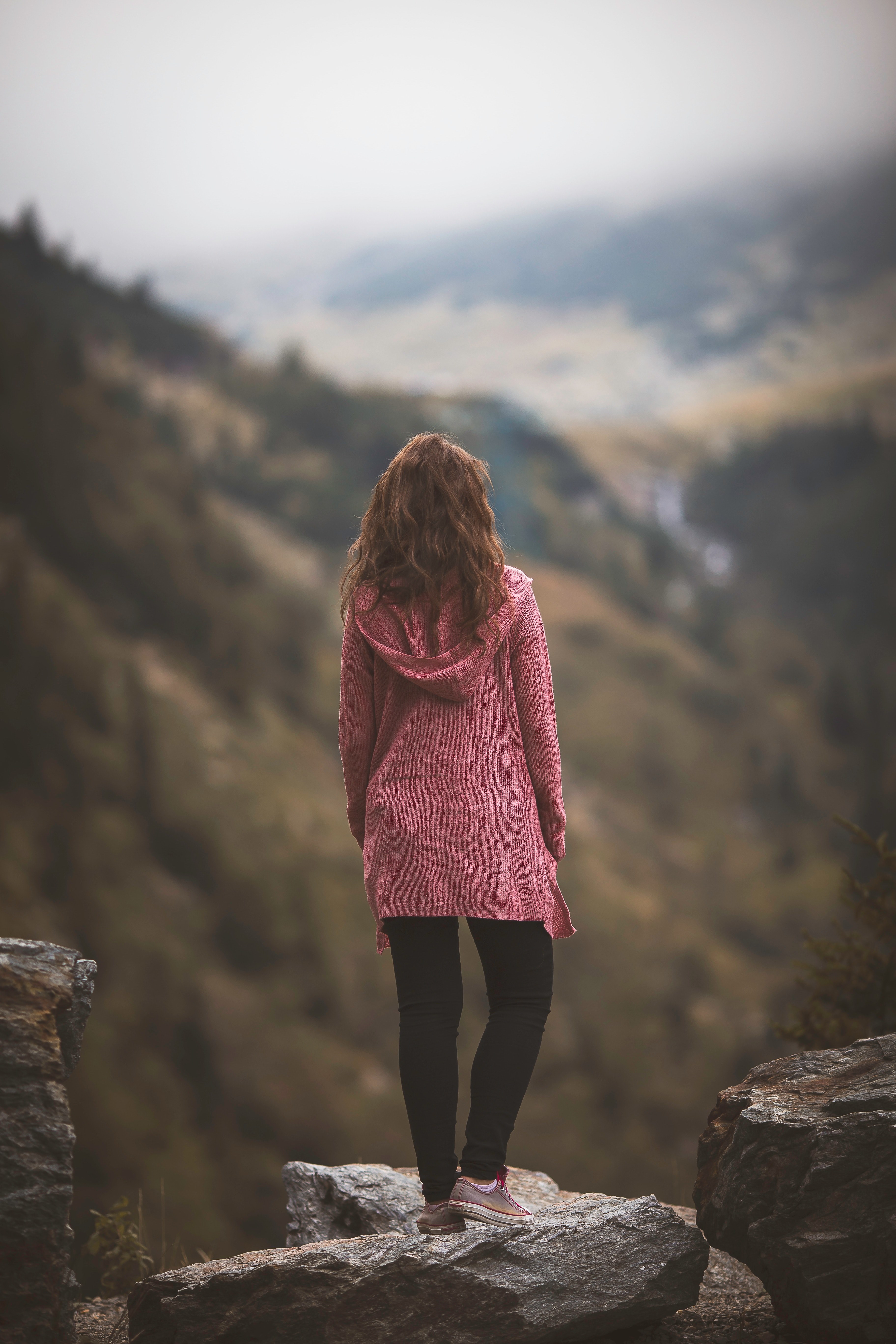 landscape woman mountain and chill hd, 4k, Phone HD Wallpaper
