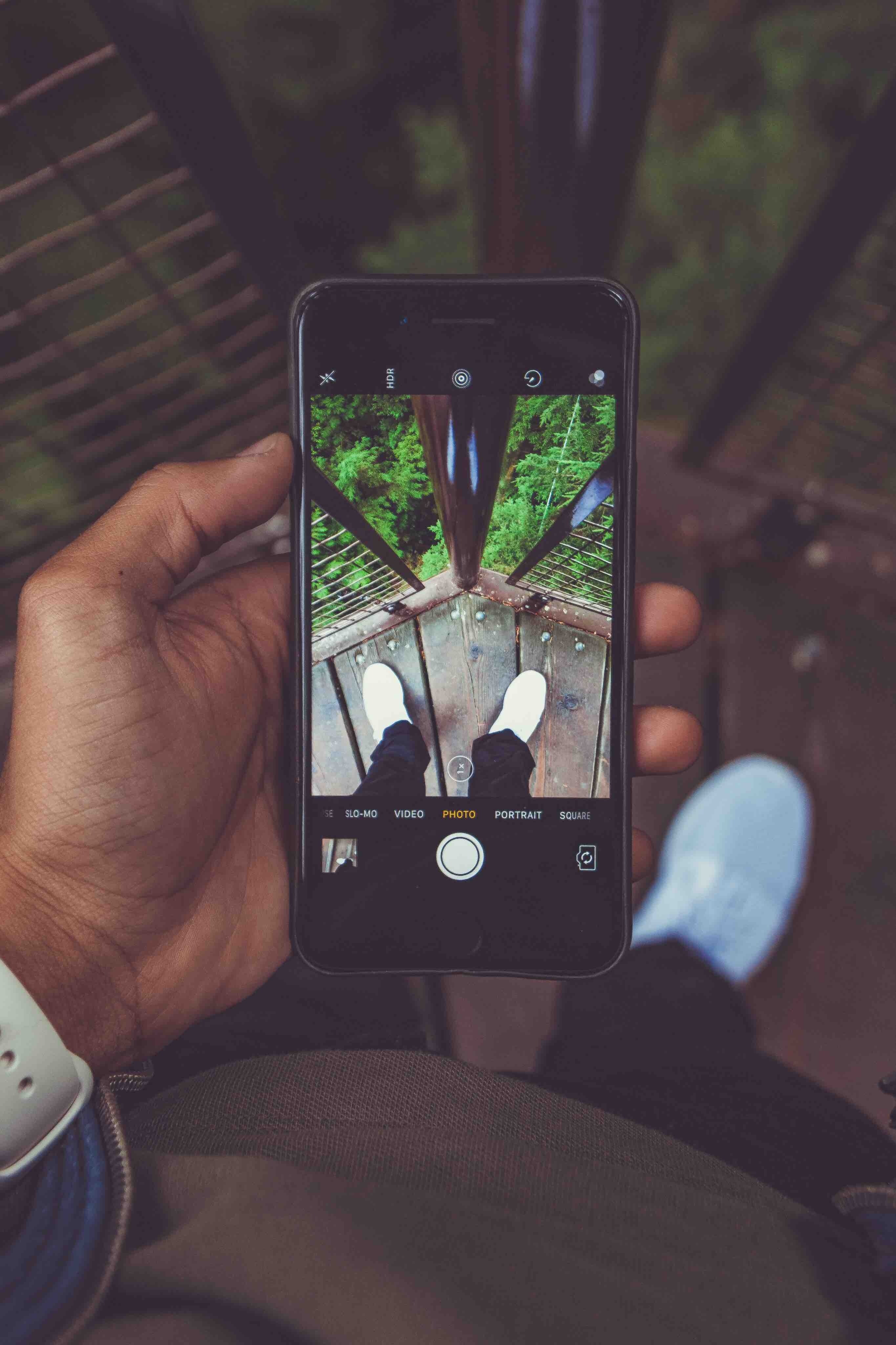 iphone hand camera and image hd, 4k, Phone HD Wallpaper