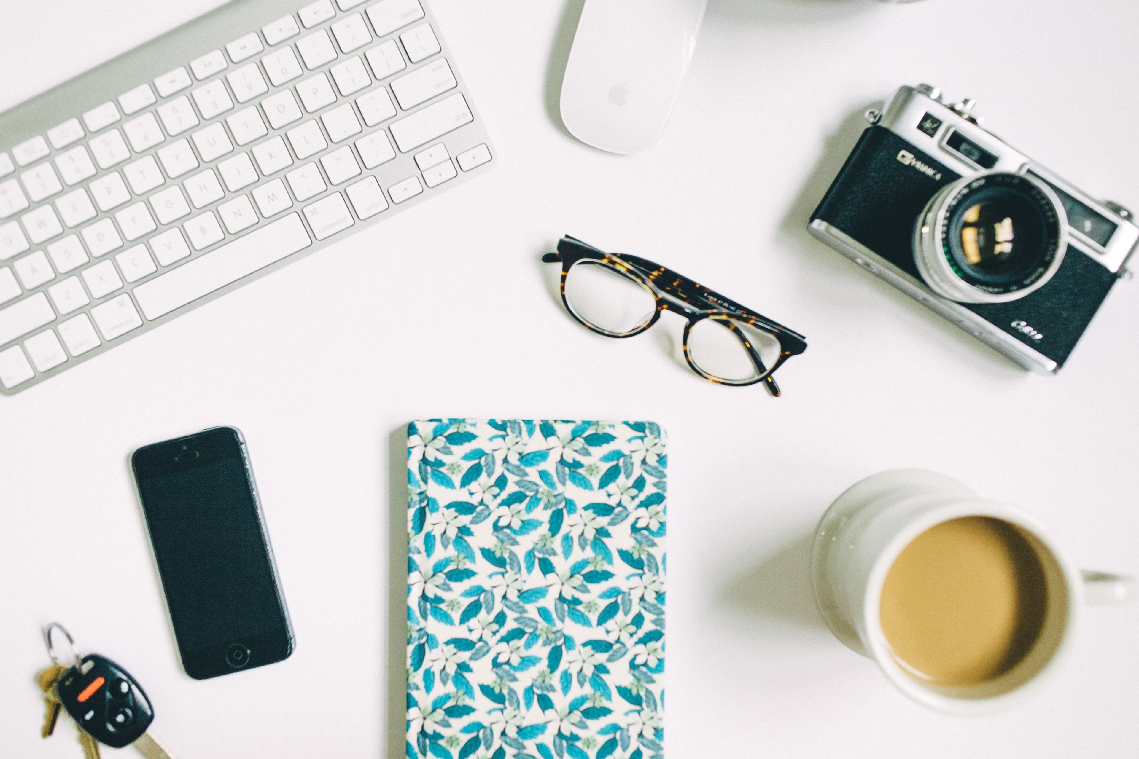 a flatlay with a vintage camera a notebook a cup of coffee and a smartphone, camera keys notebook coffee 4k, HD Wallpaper