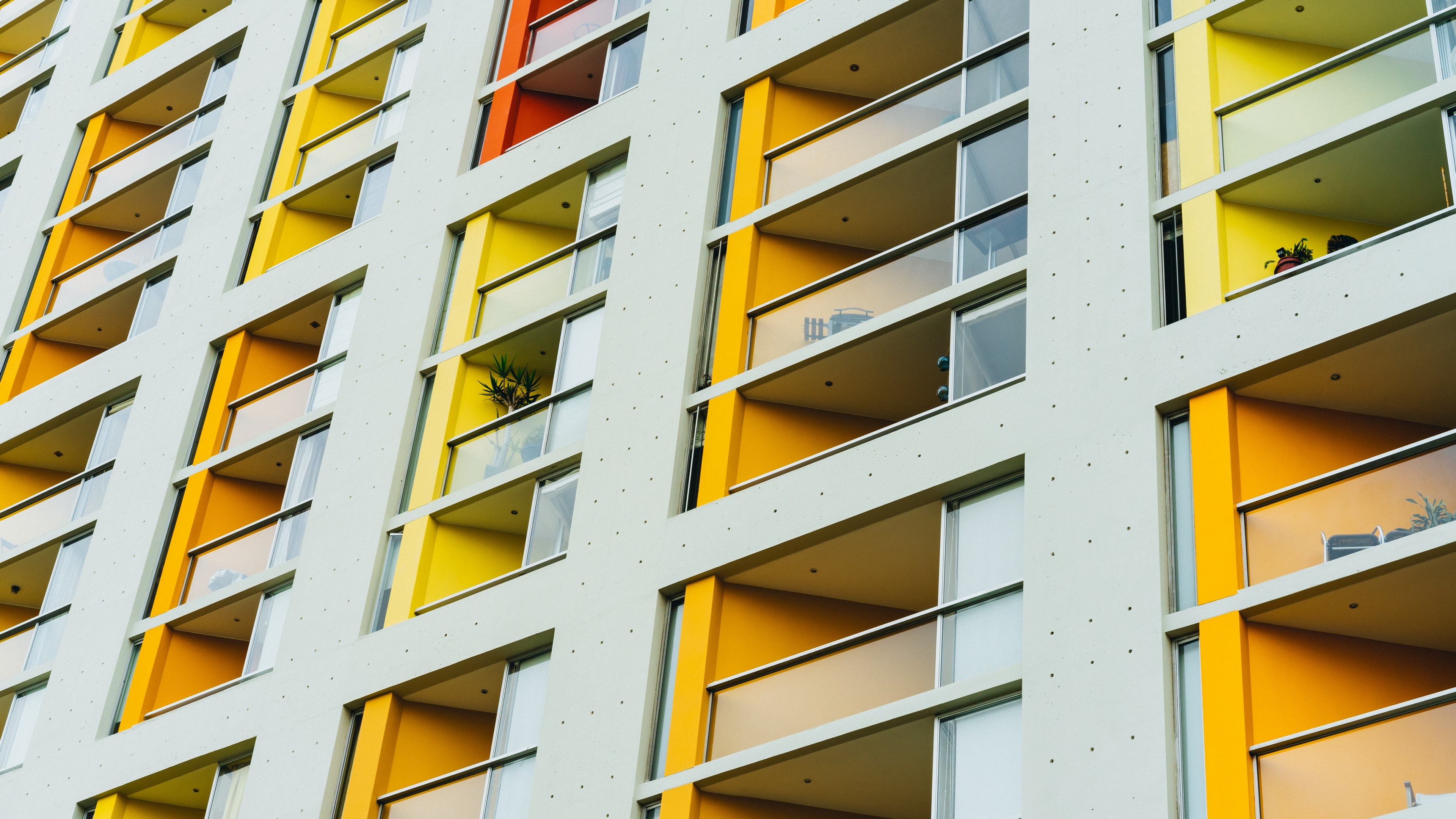balconies with their walls painted in various colors in an apartment block, colorful balconies 4k, HD Wallpaper