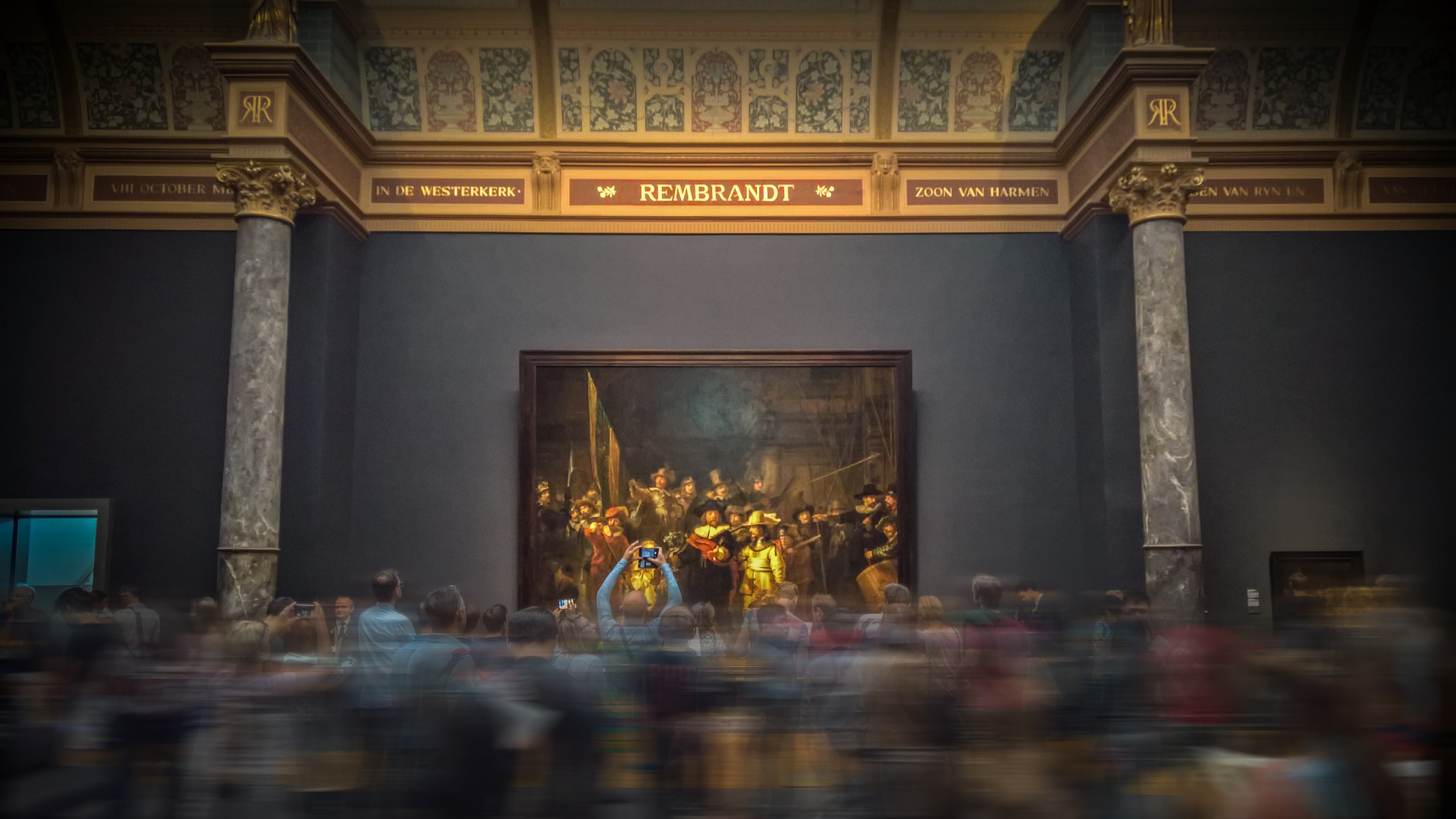 painting hanging on a fancy wall in front of a crowd of people in amsterdam museum, painting by rembrandt van rijn in museum 4k, HD Wallpaper