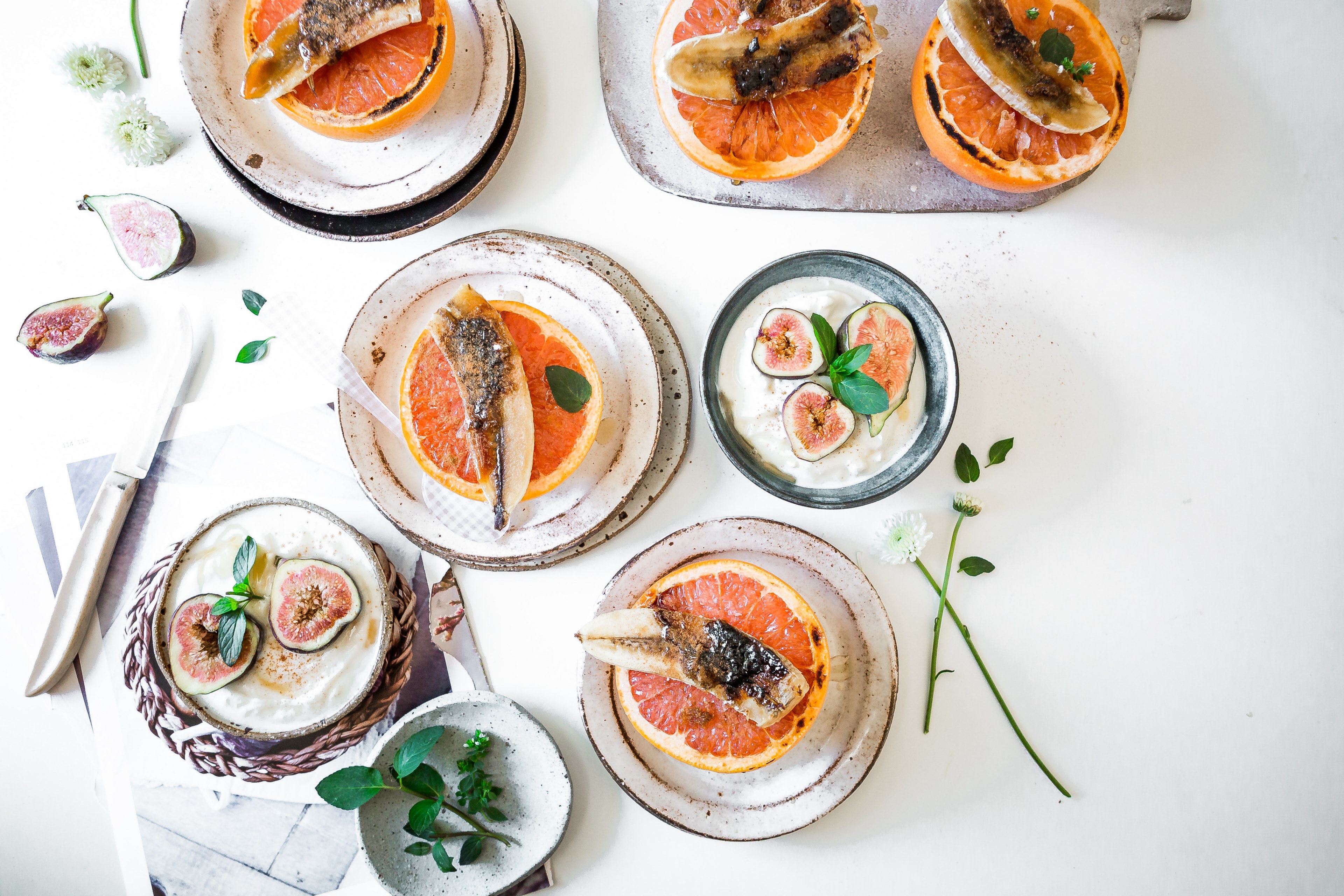 overhead view of fresh grapefruit topped with nuts and figs over yogurt, brunch brulee 4k, HD Wallpaper