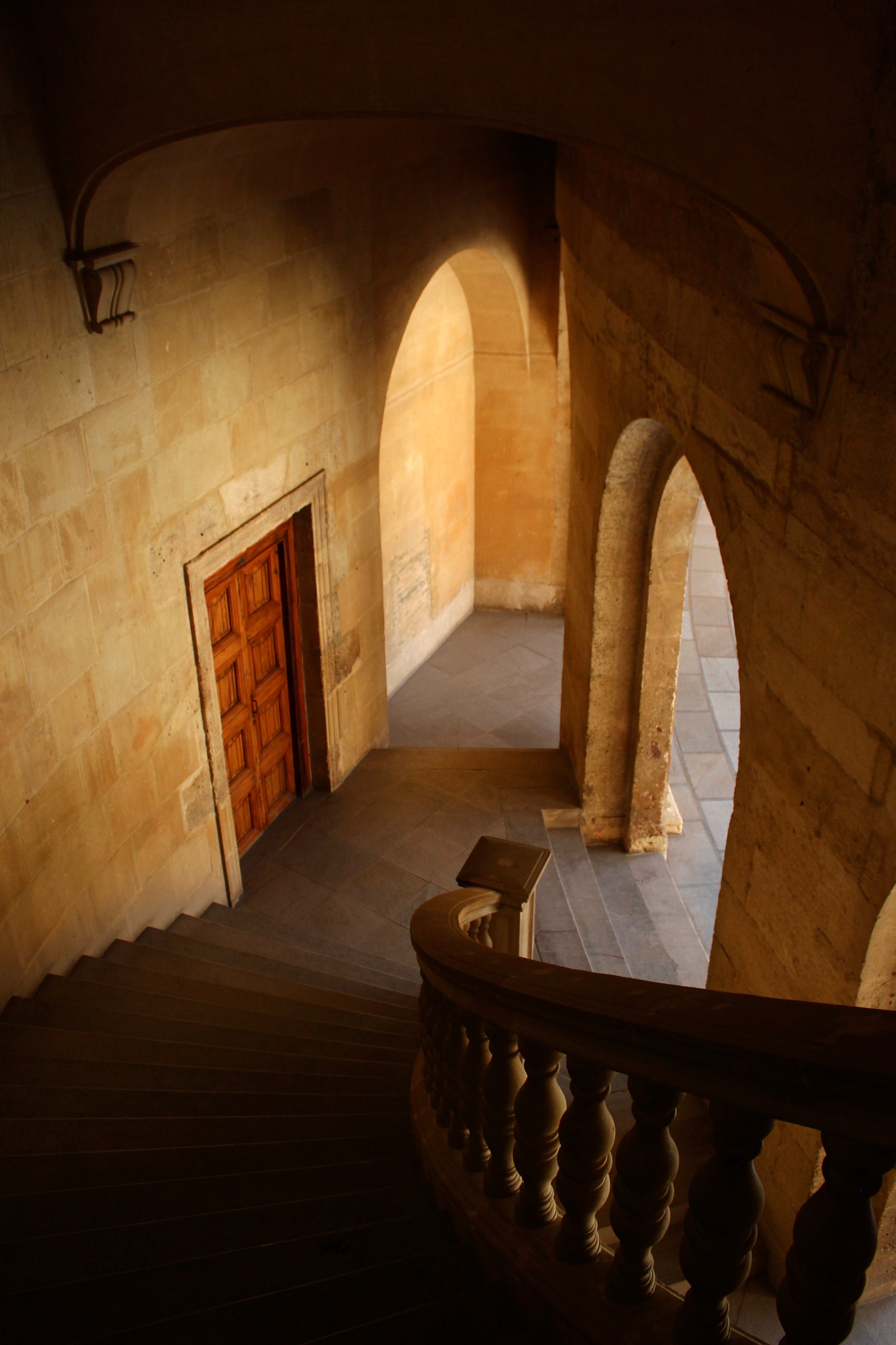 granada alhambra door and courtyard hd, 4k, Phone HD Wallpaper