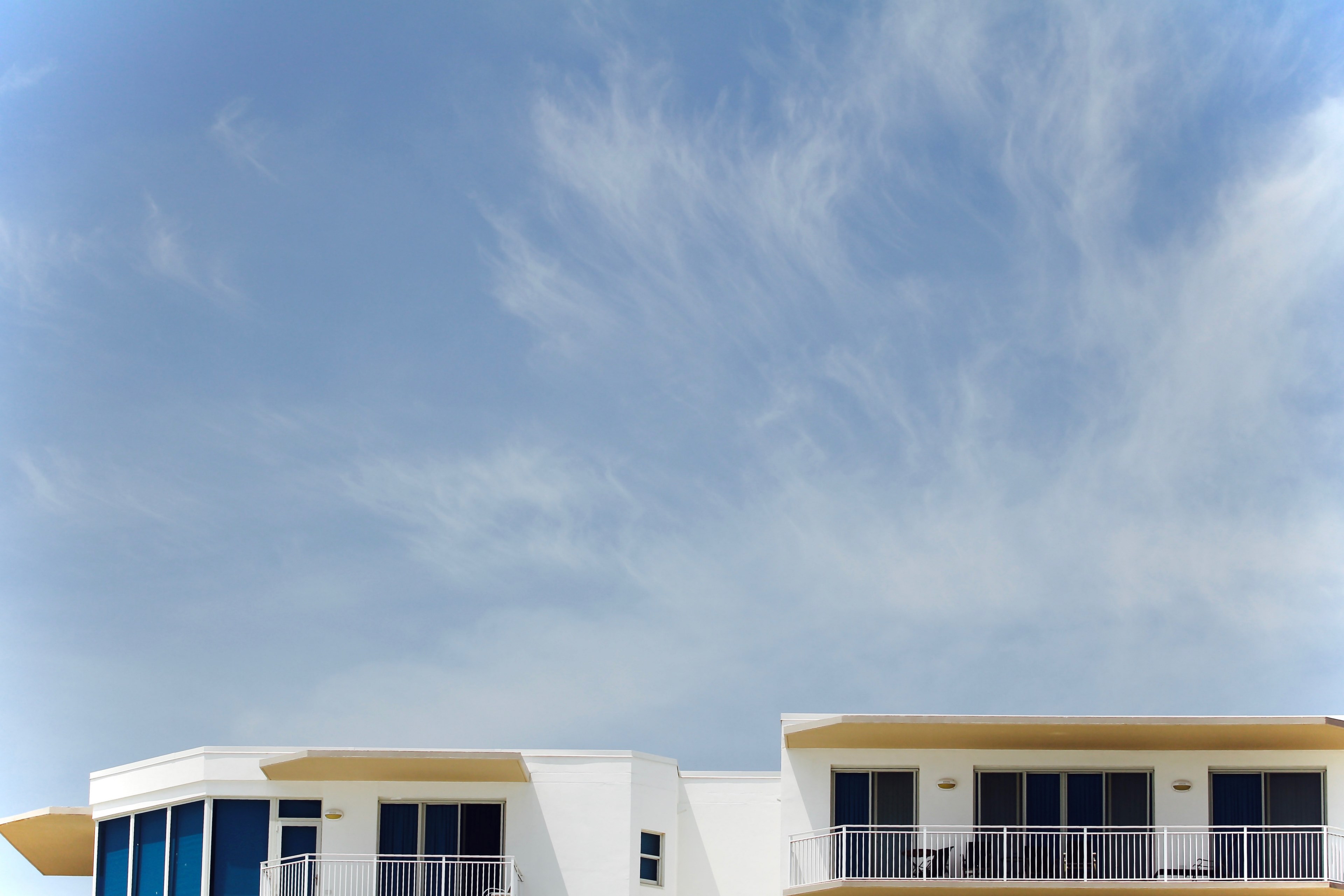 cloud cloudscape building complex and villa 4k, HD Wallpaper