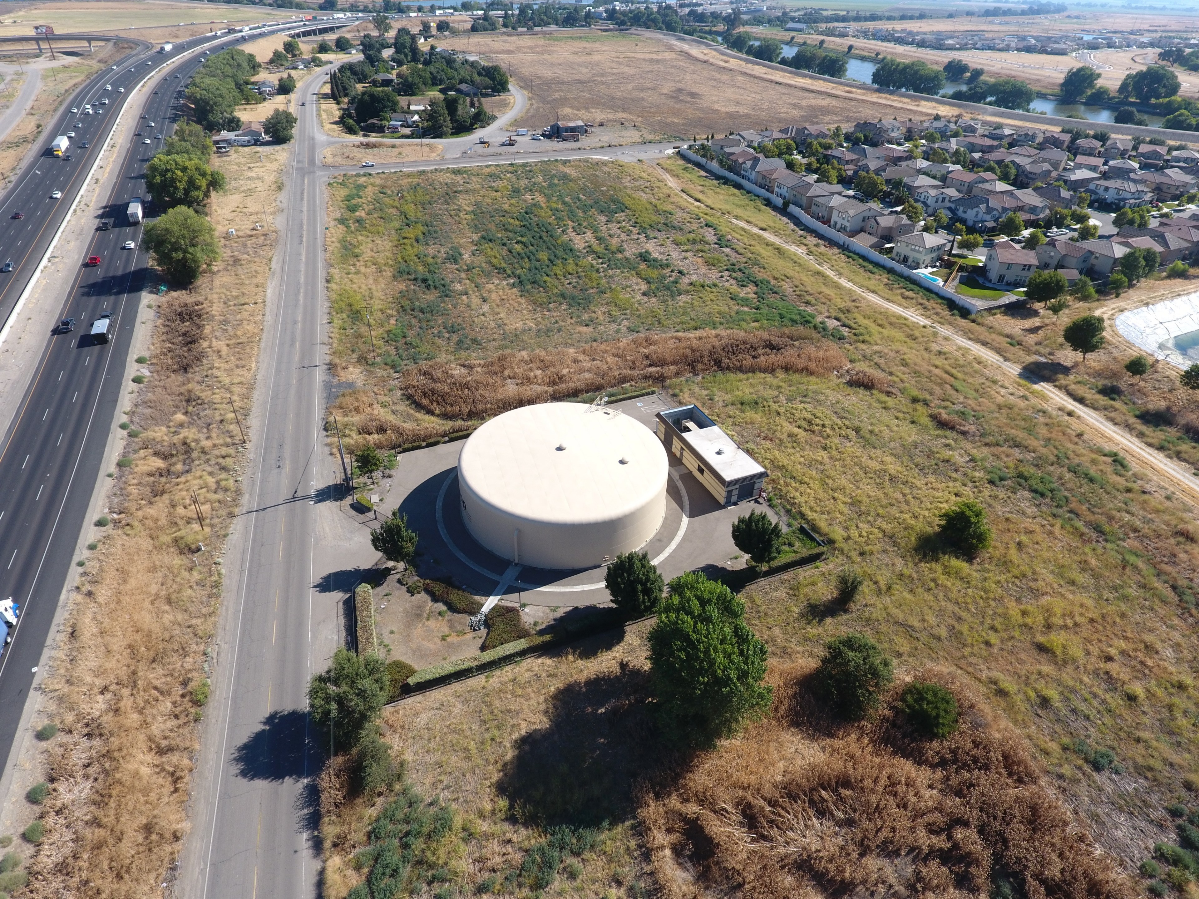 uav photo aerial photo infrastructure and water tank 4k, HD Wallpaper