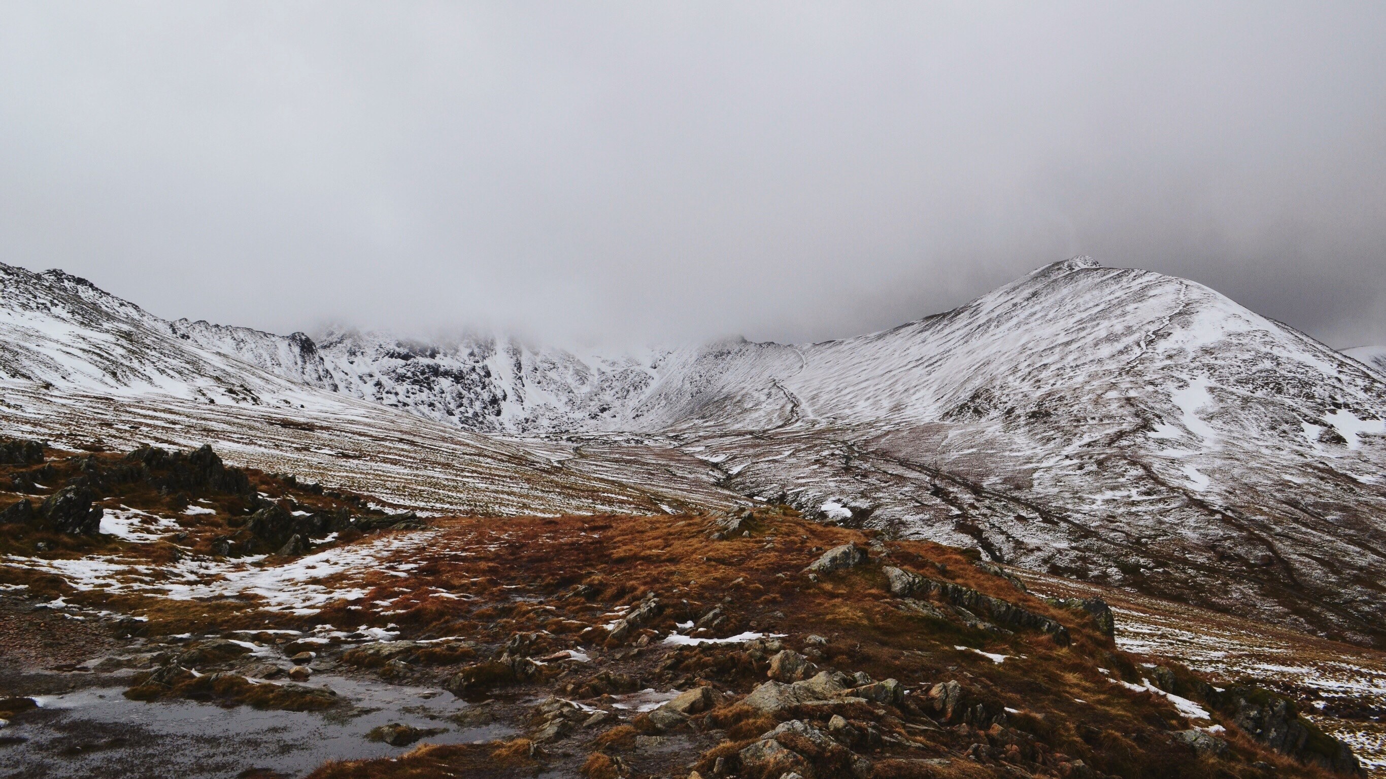 clouds descend on a valley that is dusted with snow, _clouds on snowy valley 4k, HD Wallpaper