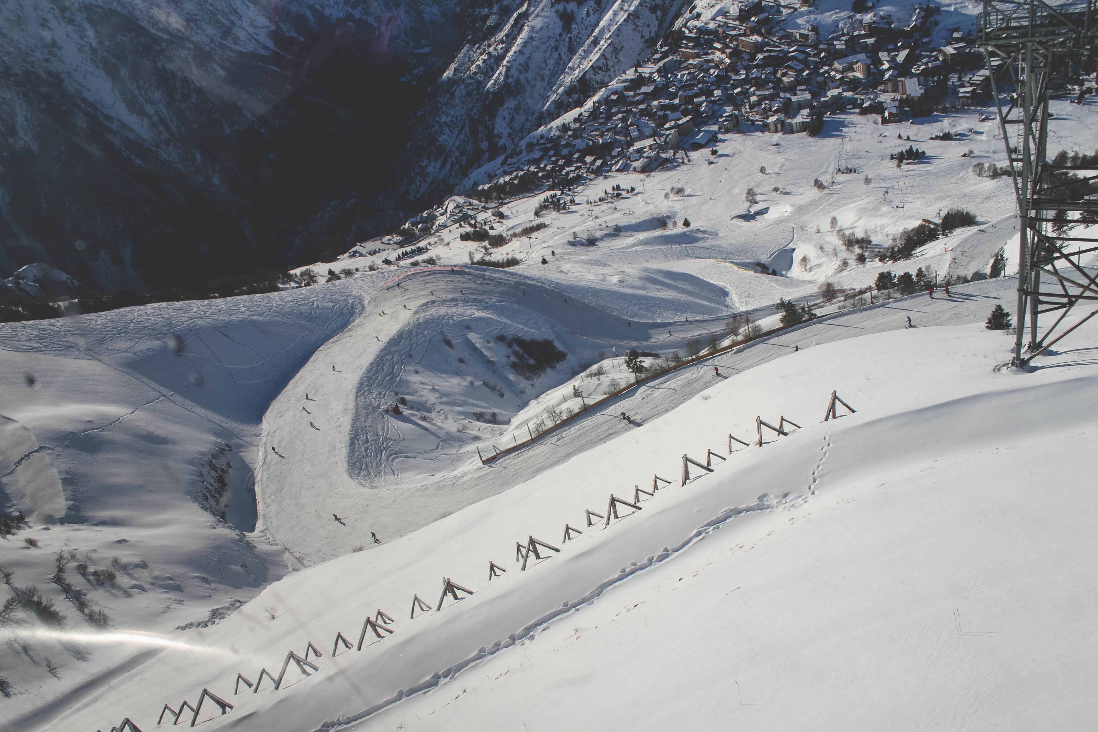 alpe ski resort snowboarding and ski 4k, HD Wallpaper