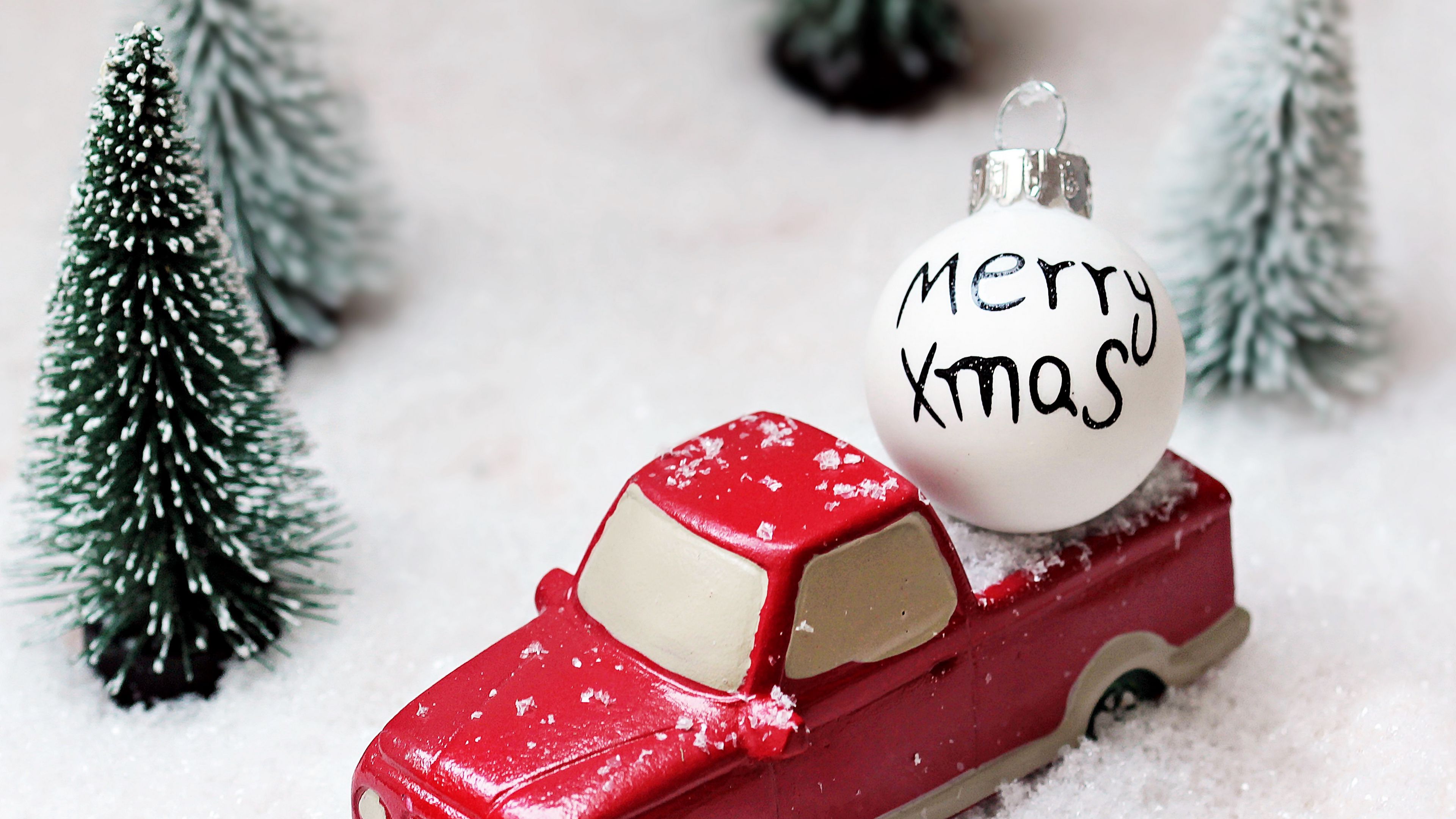 christmas, toys, cars, trees, ball, 4k, HD Wallpaper