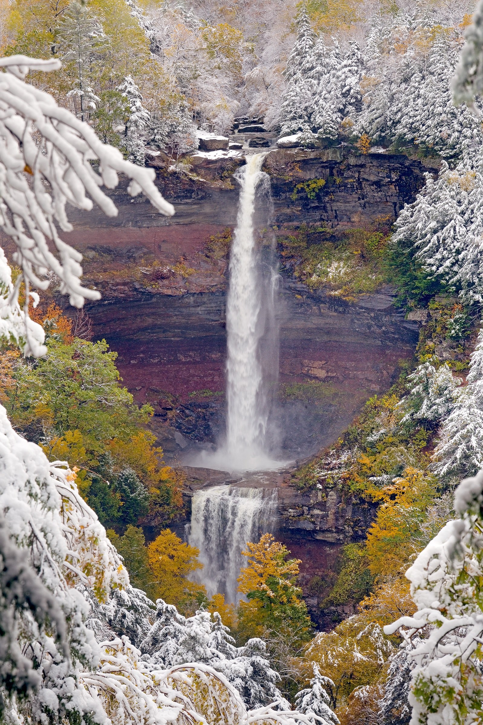 icy waterfall cascades over a rocky mountain ridge in winter, kaaterfrost 4k, Phone HD Wallpaper