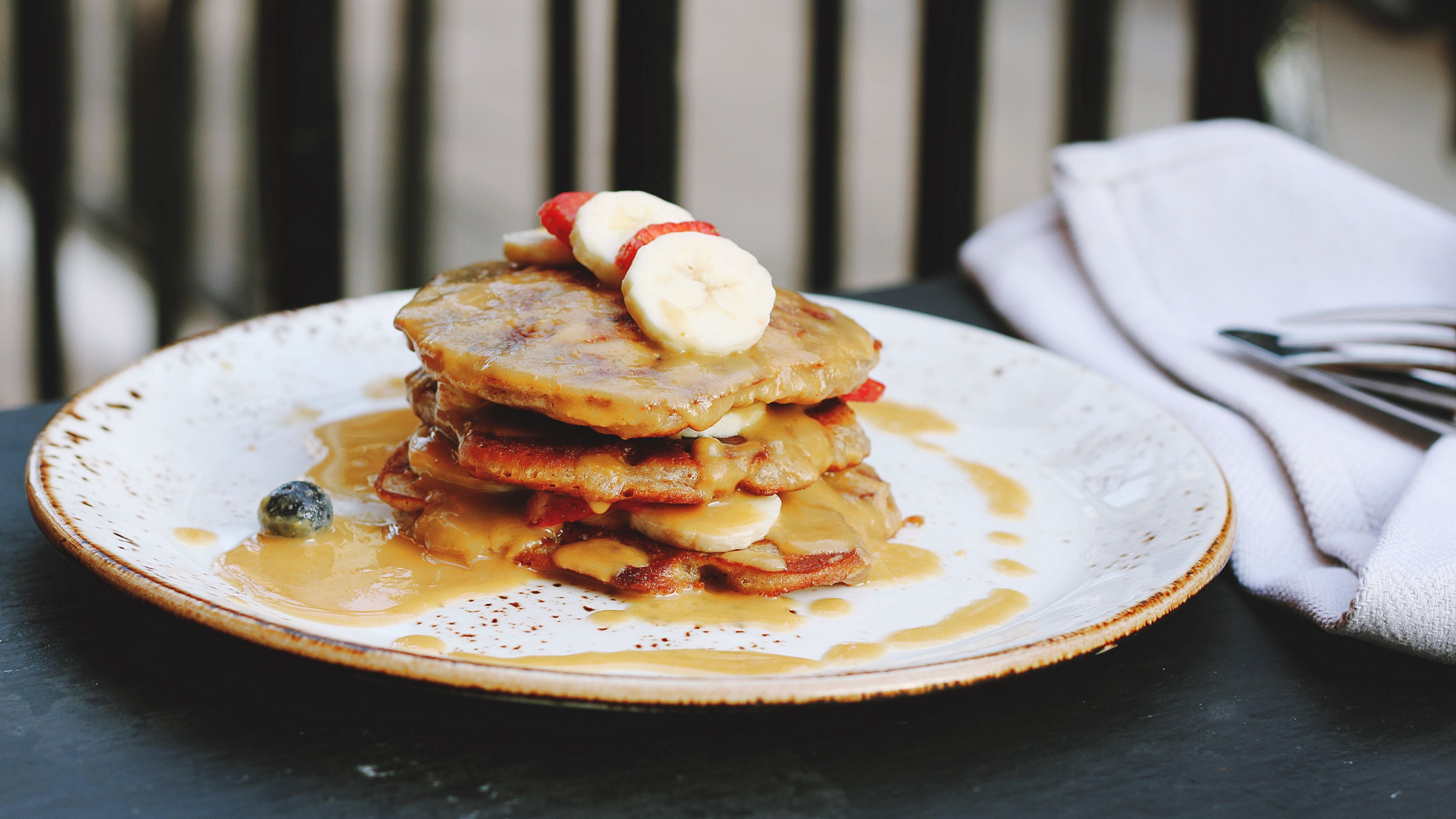 pancakes, cream, banana, 4k, HD Wallpaper