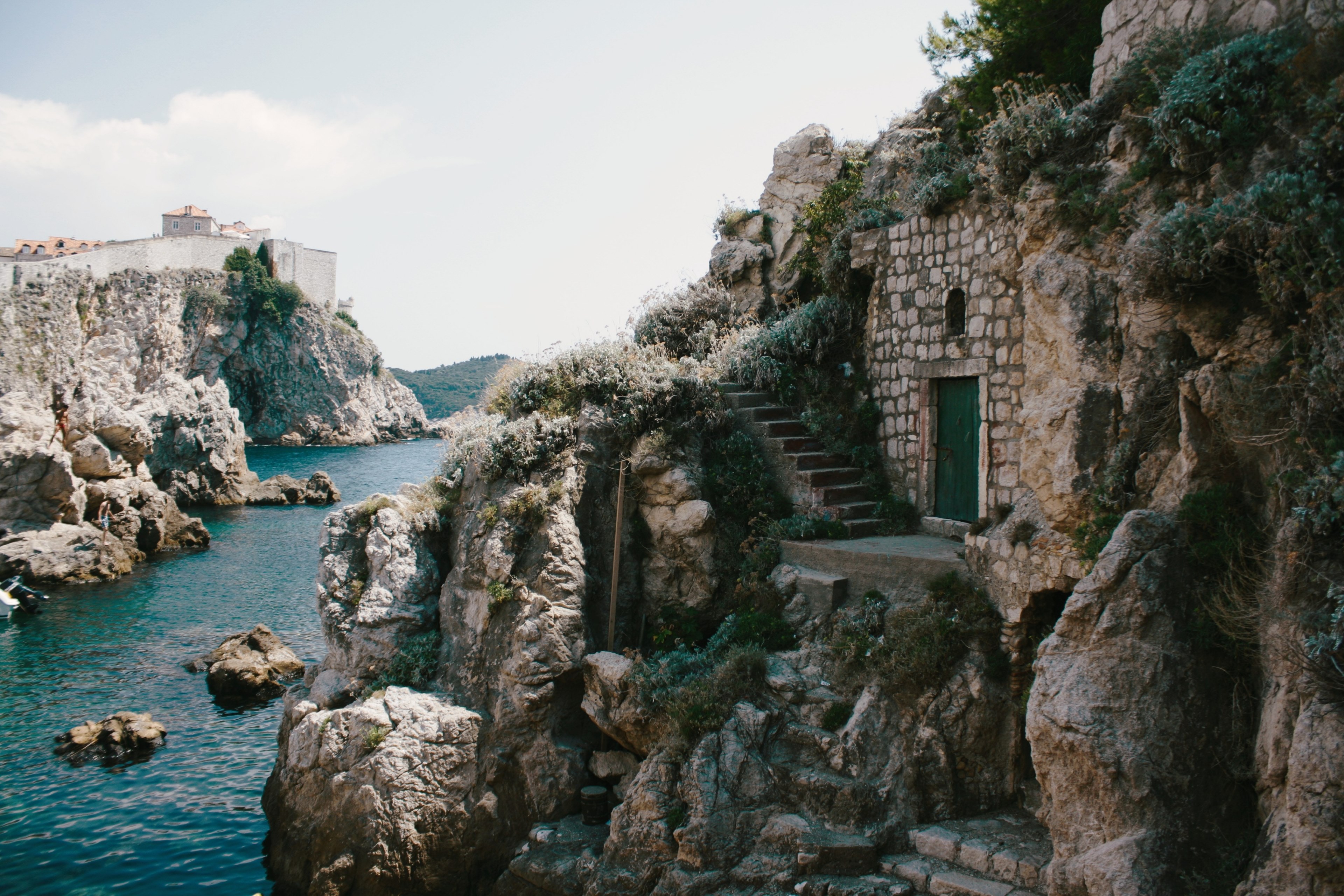 exploring hidden places 4k, HD Wallpaper