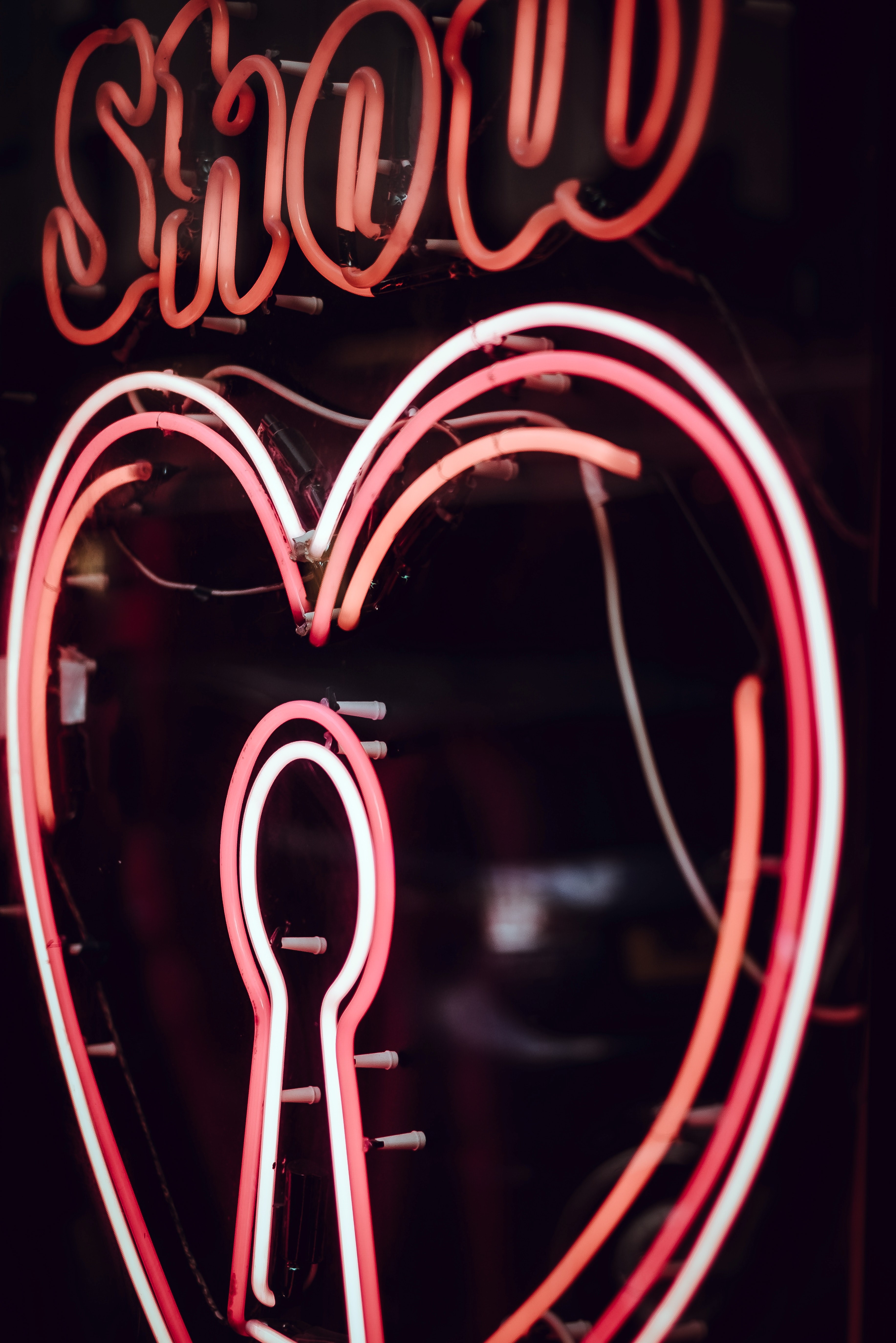a neon in the shape of a heart with a keyhole in the middle, a show of love 4k, Phone HD Wallpaper