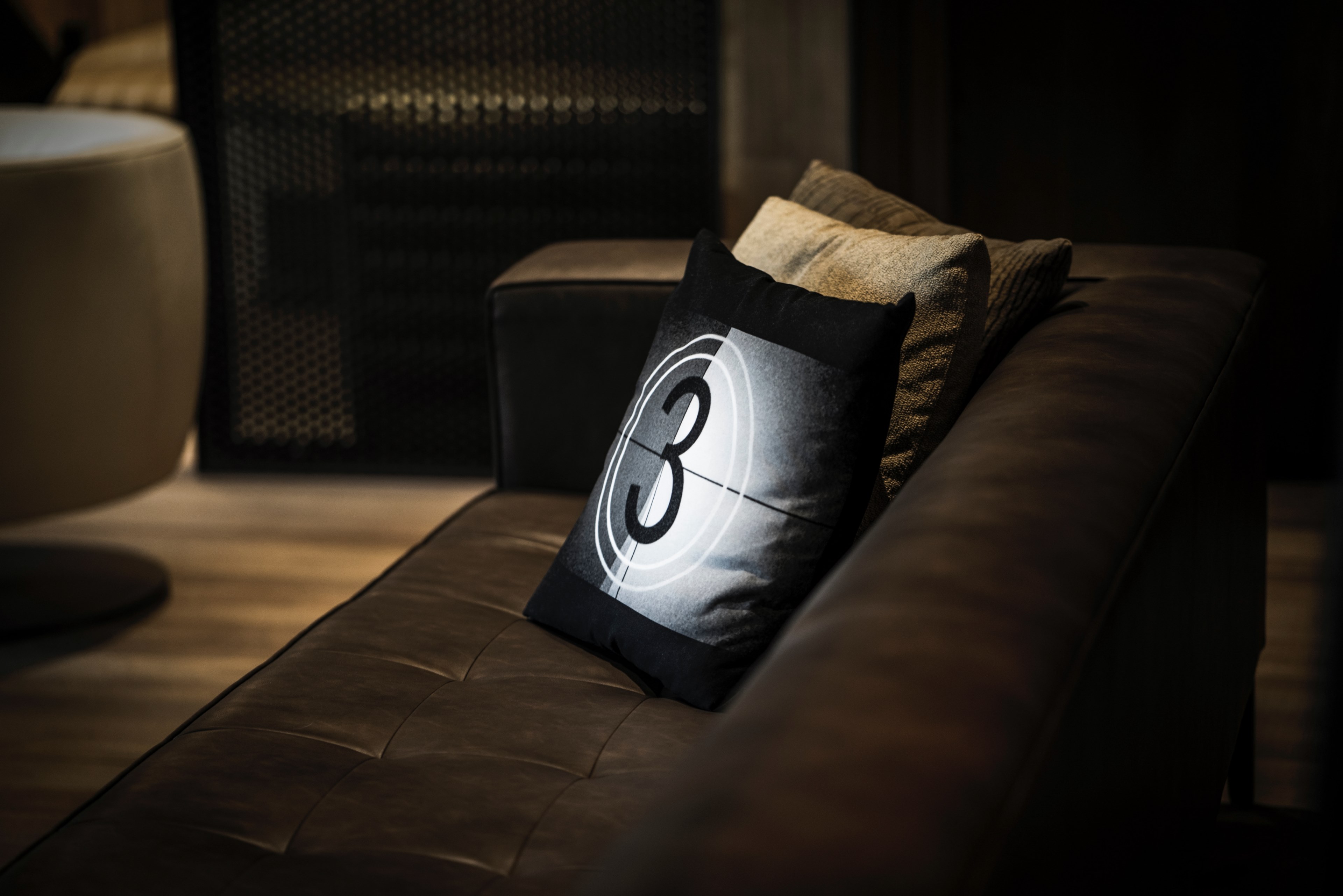 pillow couch pillow design and comfort 4k, HD Wallpaper