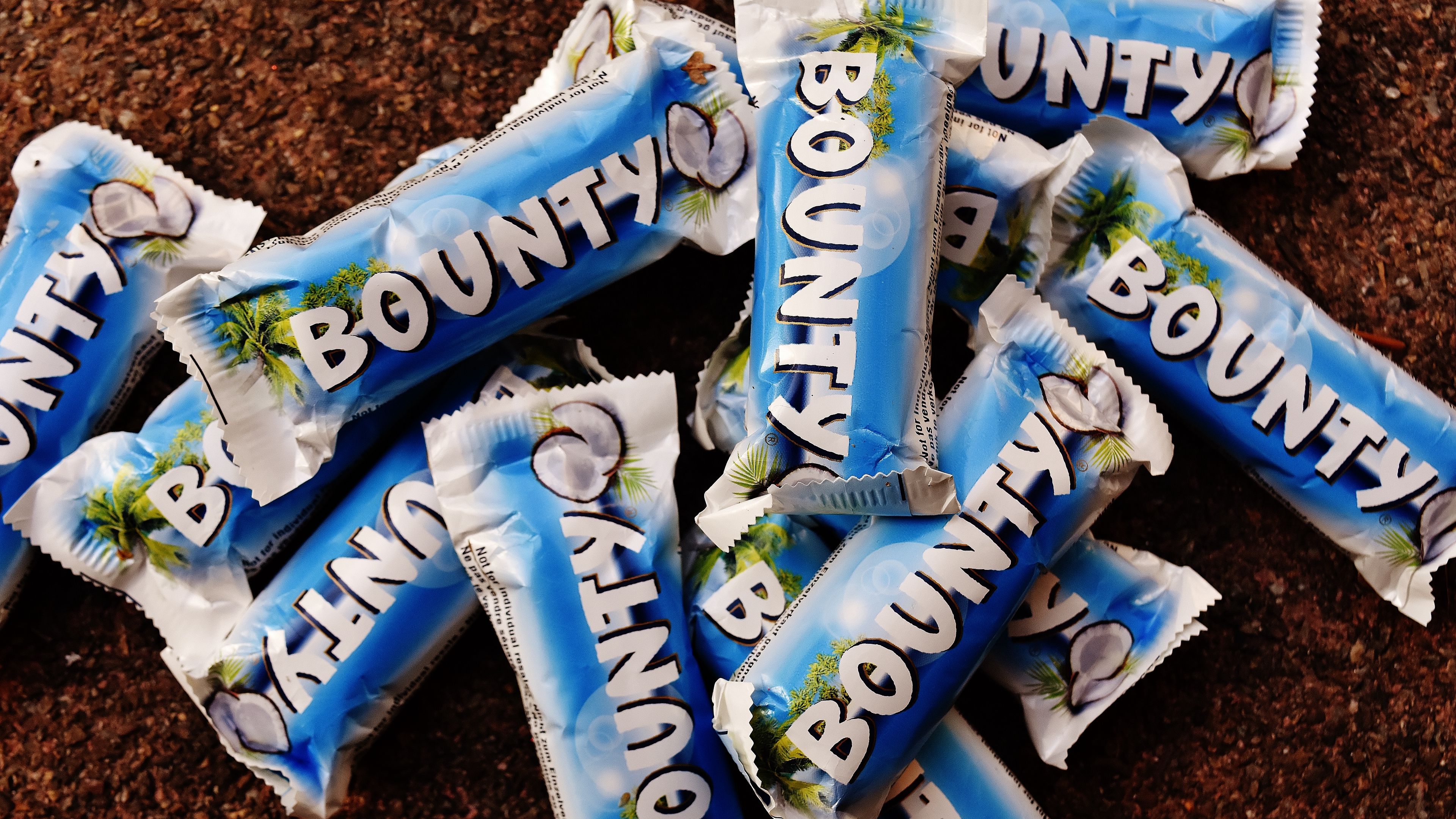 bounty, coconut, candy, sweets, 4k, HD Wallpaper