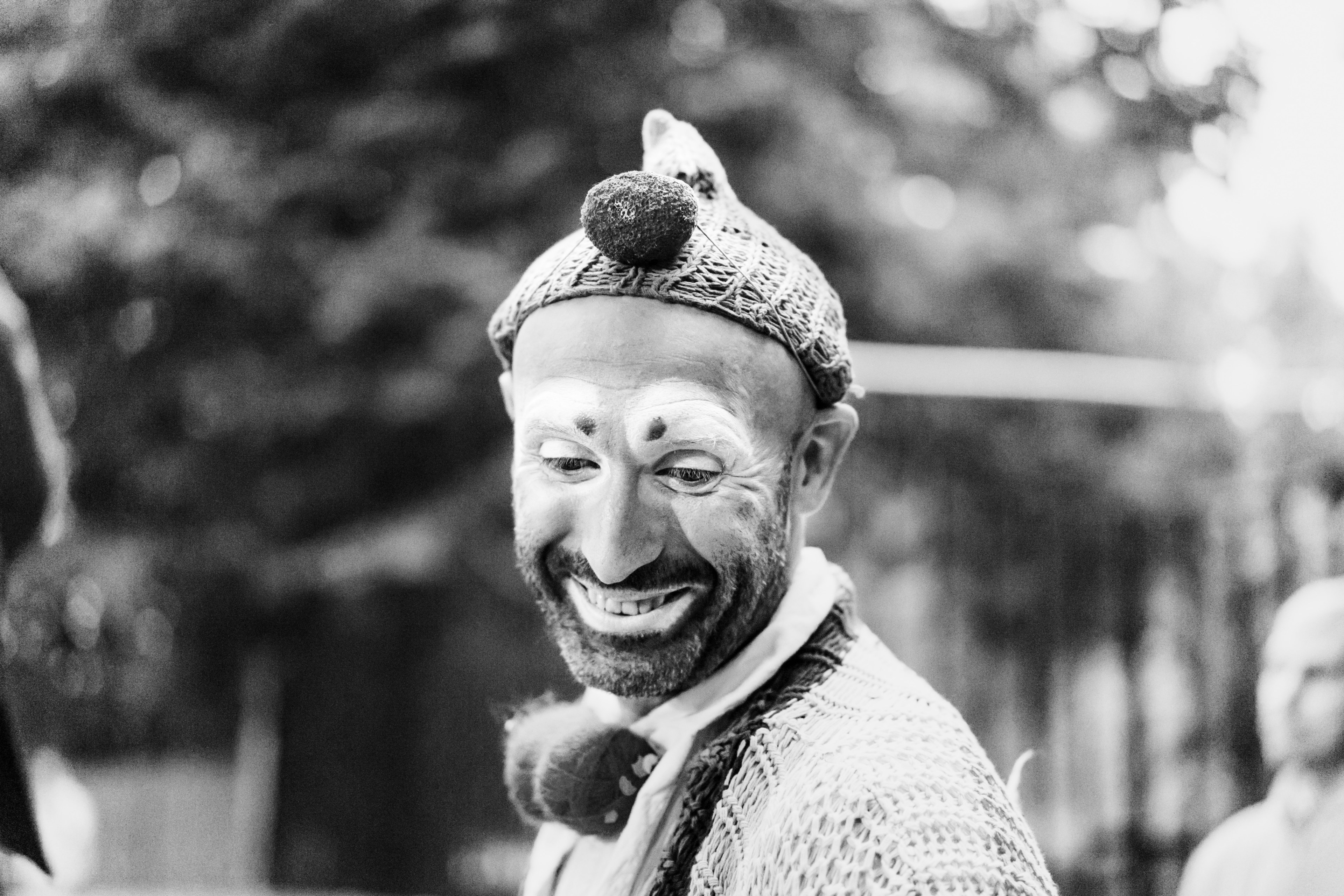 clown smile smiling and black and white 4k, HD Wallpaper