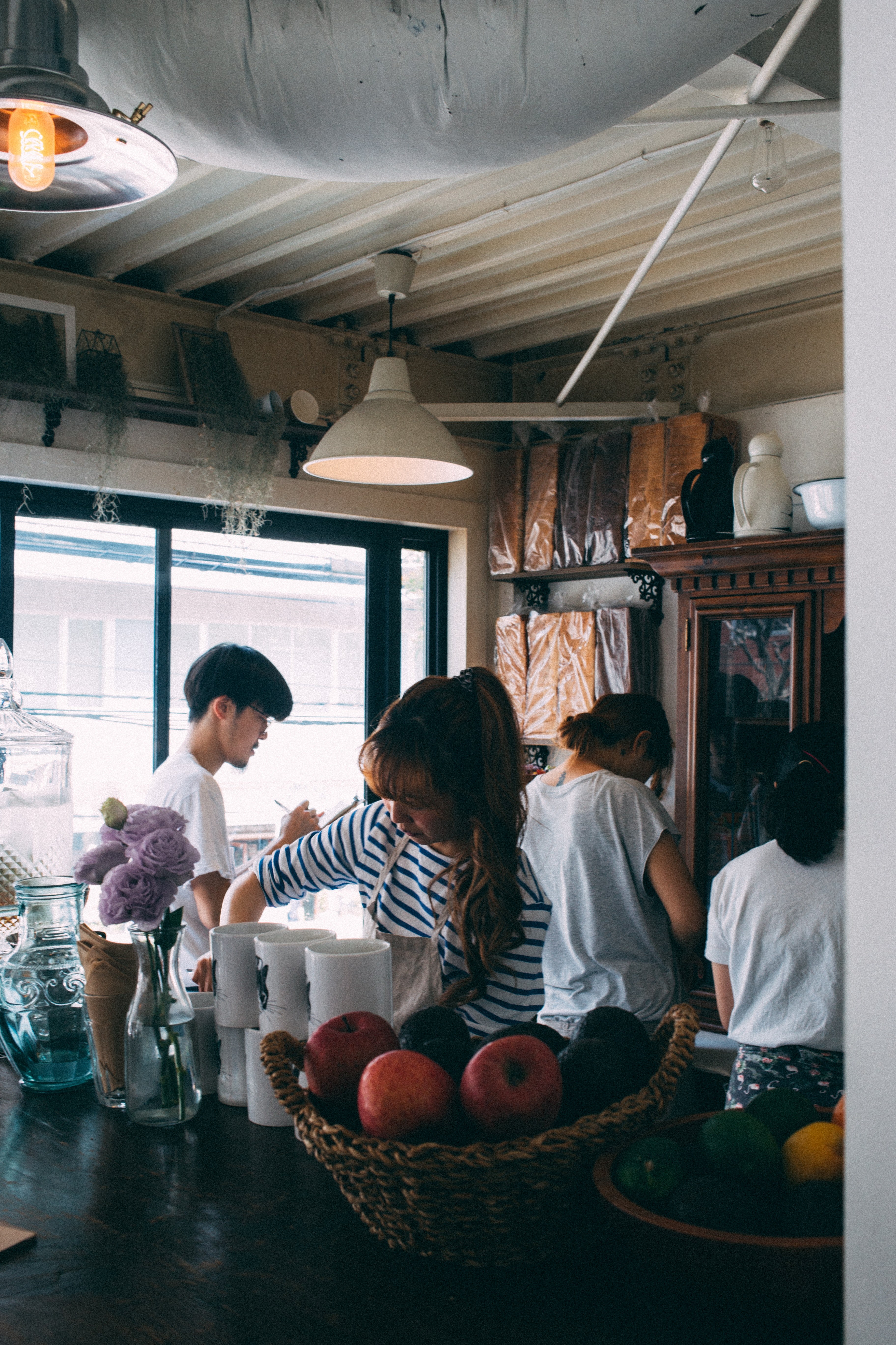 asians prepping food, _asians cooking together 4k, Phone HD Wallpaper