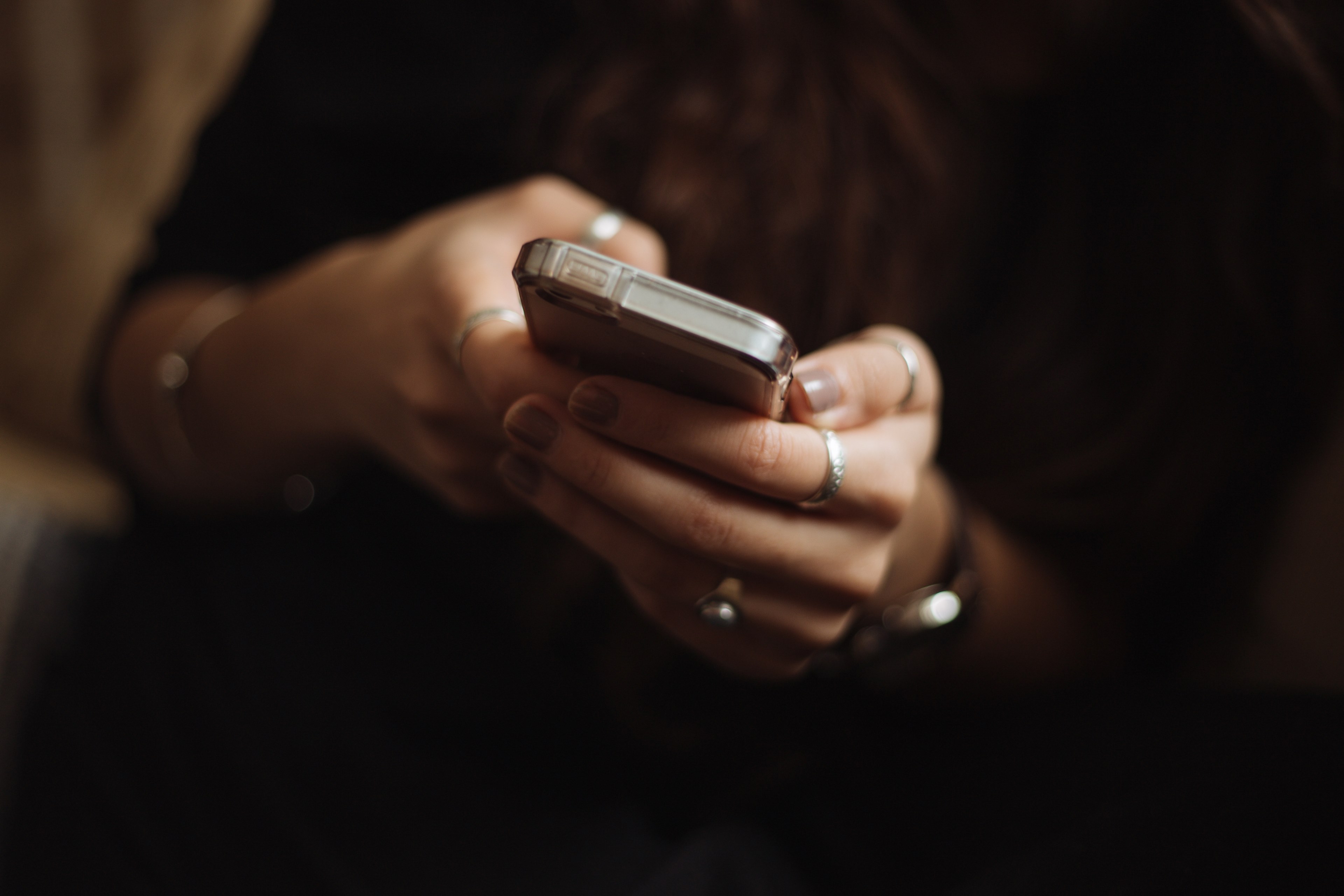iphone mobile phone cell phone and texting 4k, HD Wallpaper