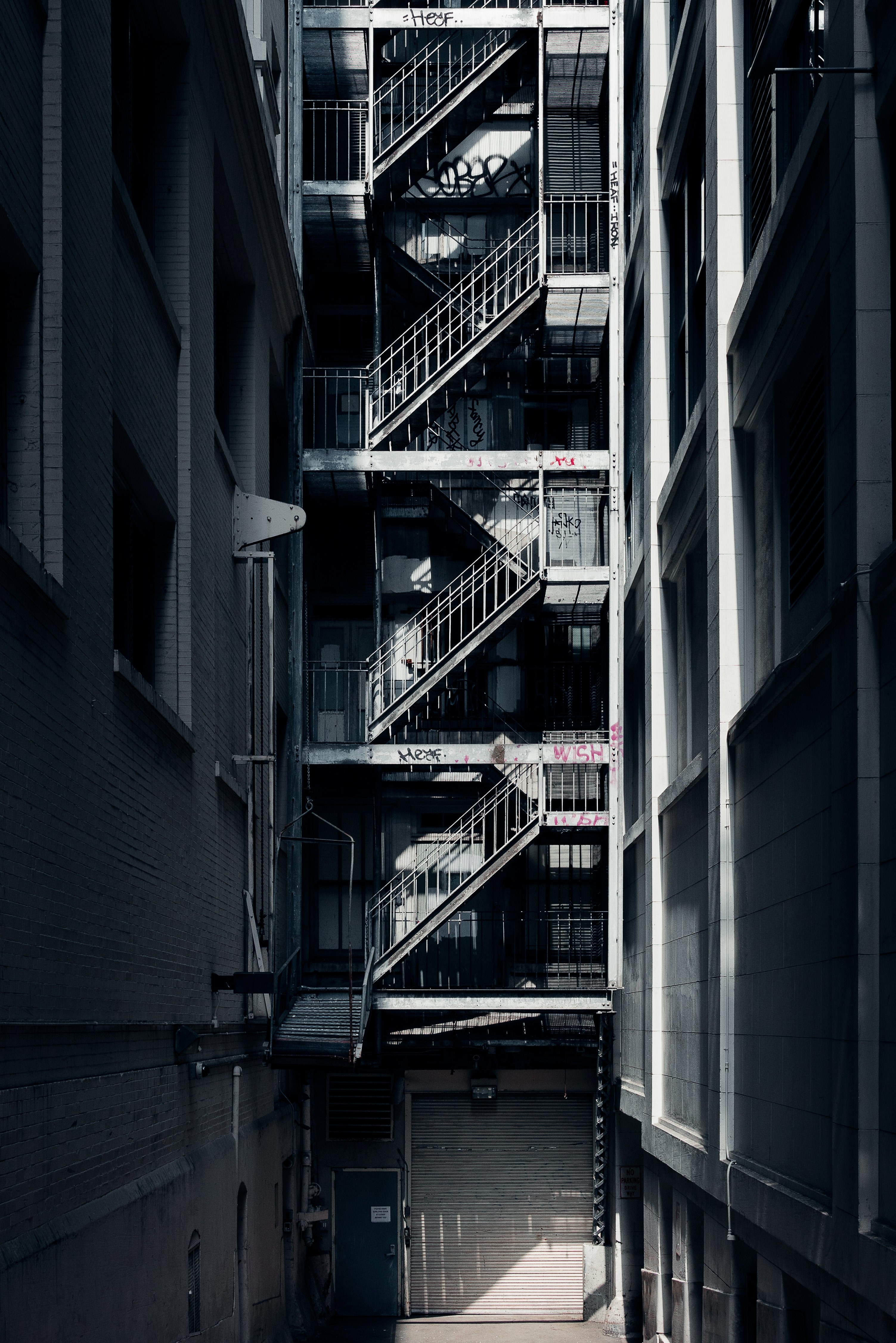 staircases running up a building, _alley 4k, Phone HD Wallpaper