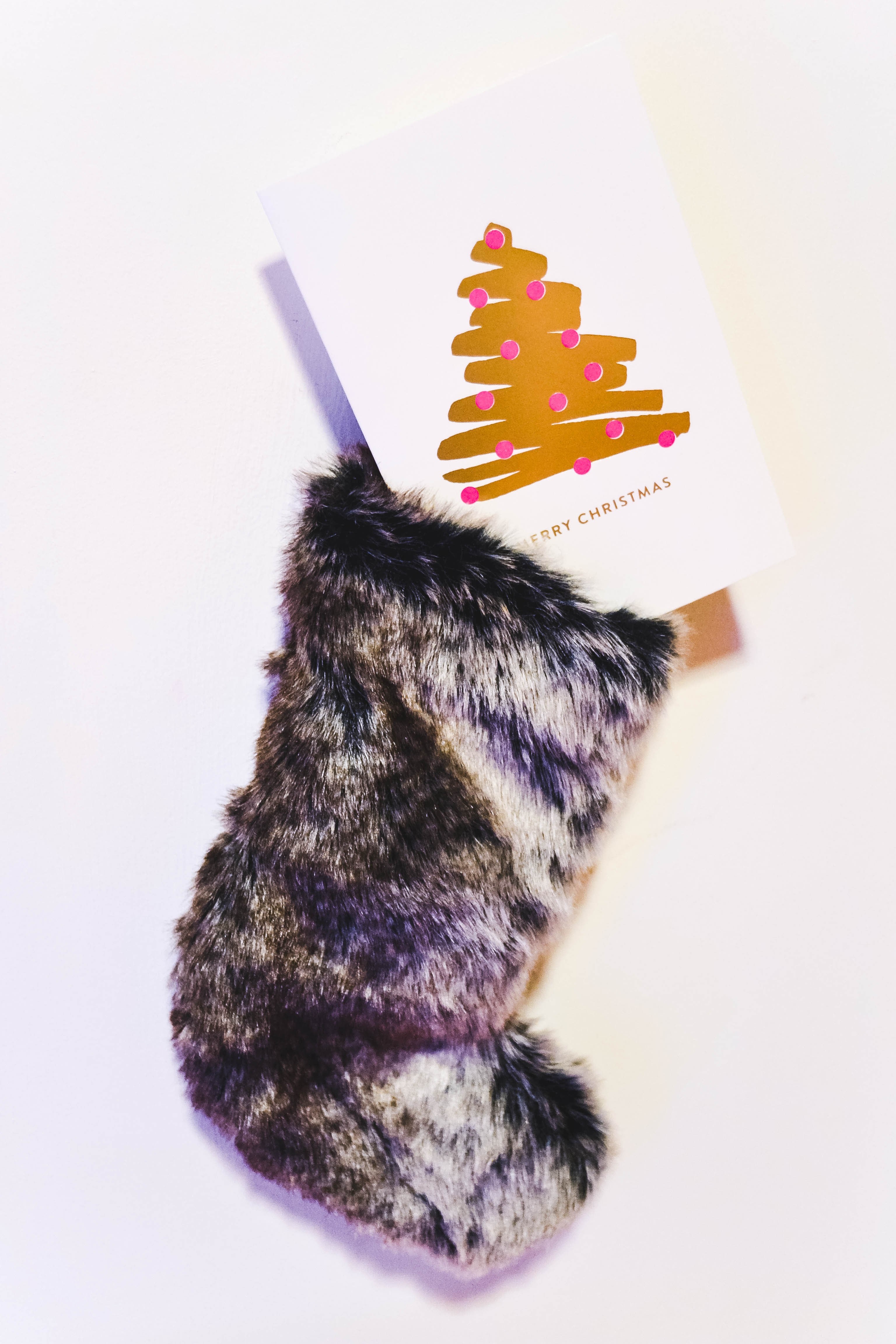 an xmas sock with a christmas card inside, _christmas card in sock 4k, Phone HD Wallpaper
