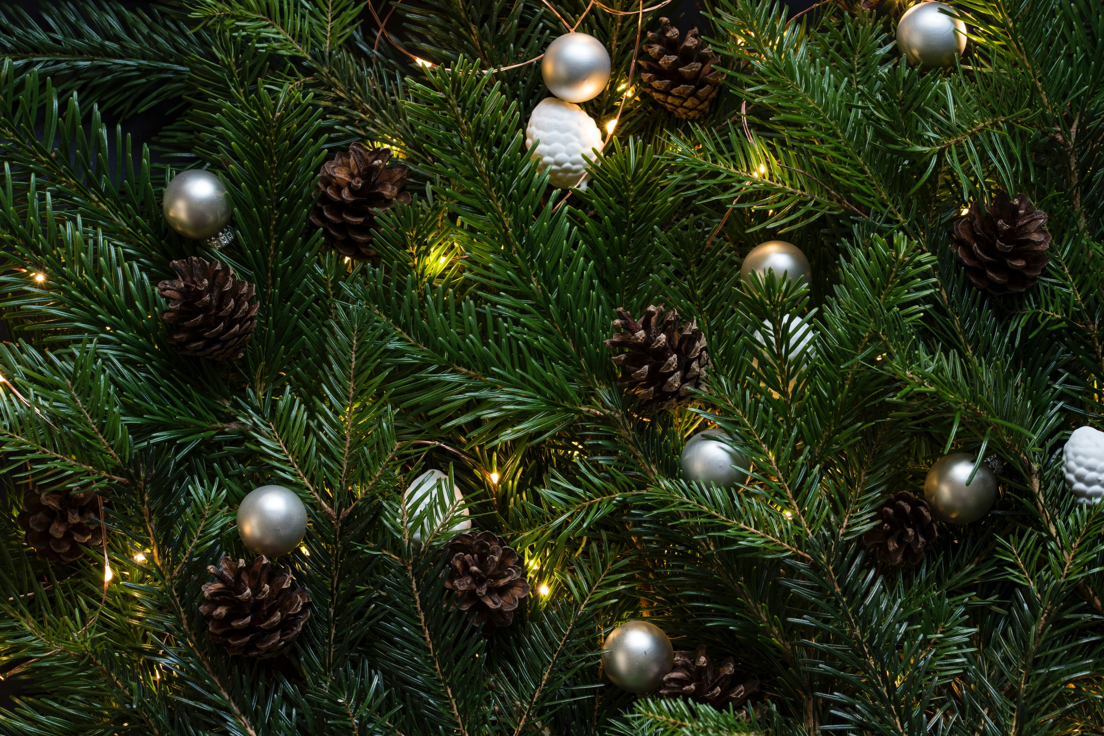 tree decoration ornament and pinecone 4k, HD Wallpaper