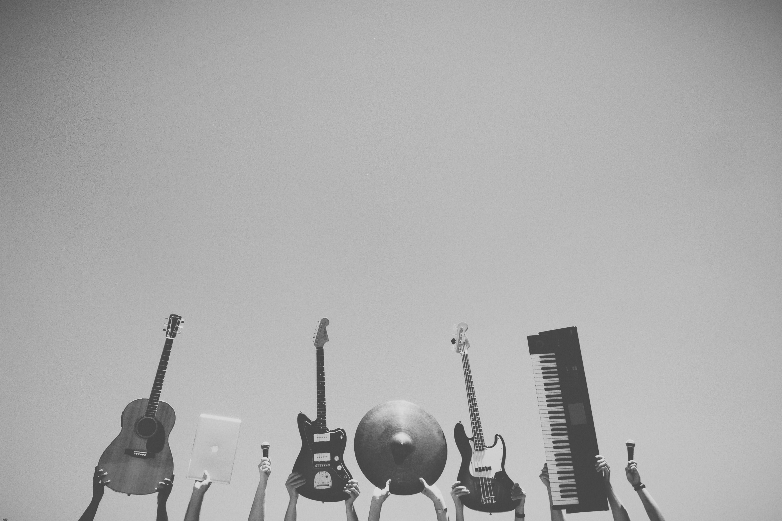 people holding up musical instruments, _guitars keyboards 4k, HD Wallpaper