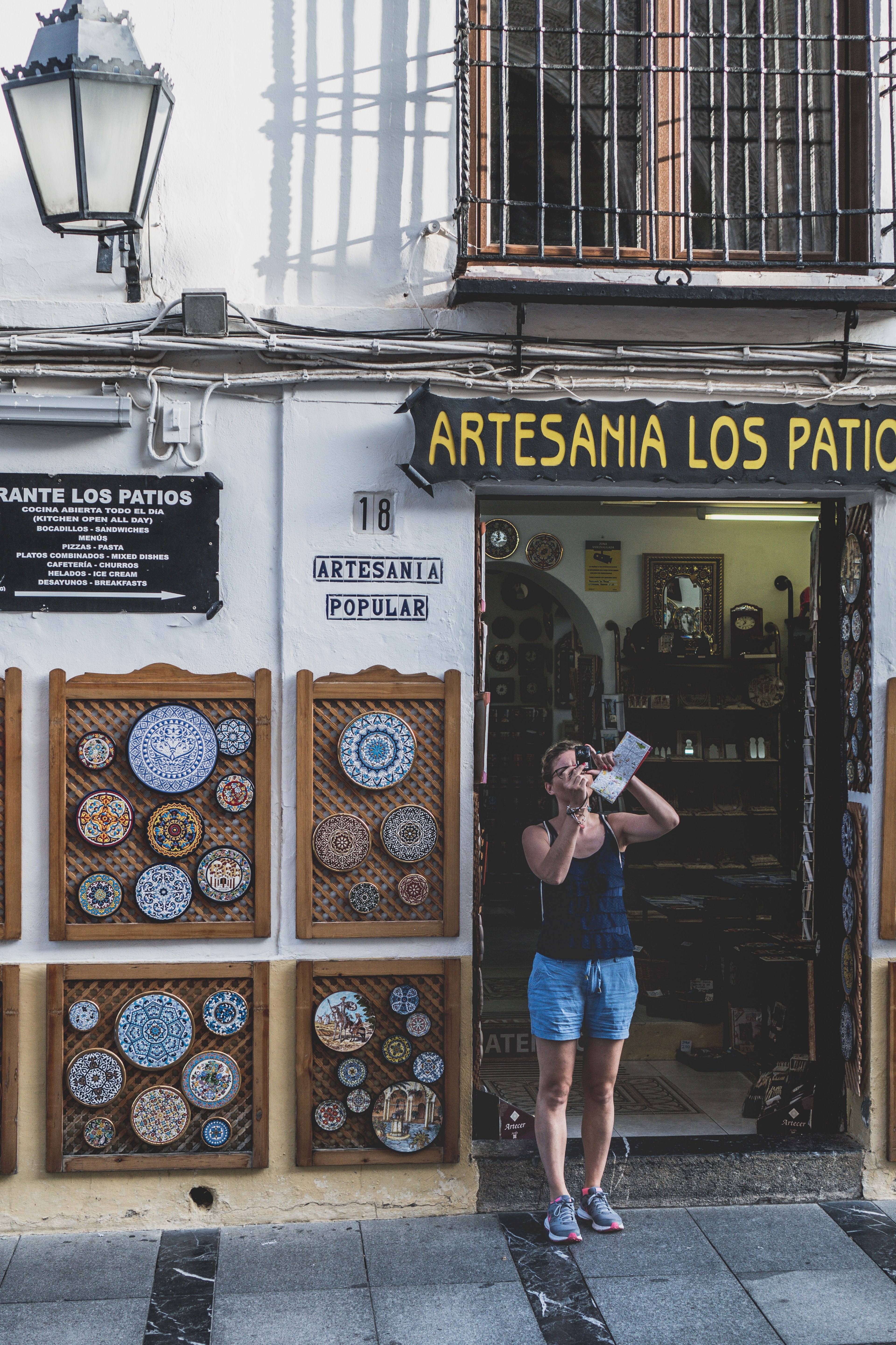 souvenir souvenir shop camera and woman hd, 4k, Phone HD Wallpaper