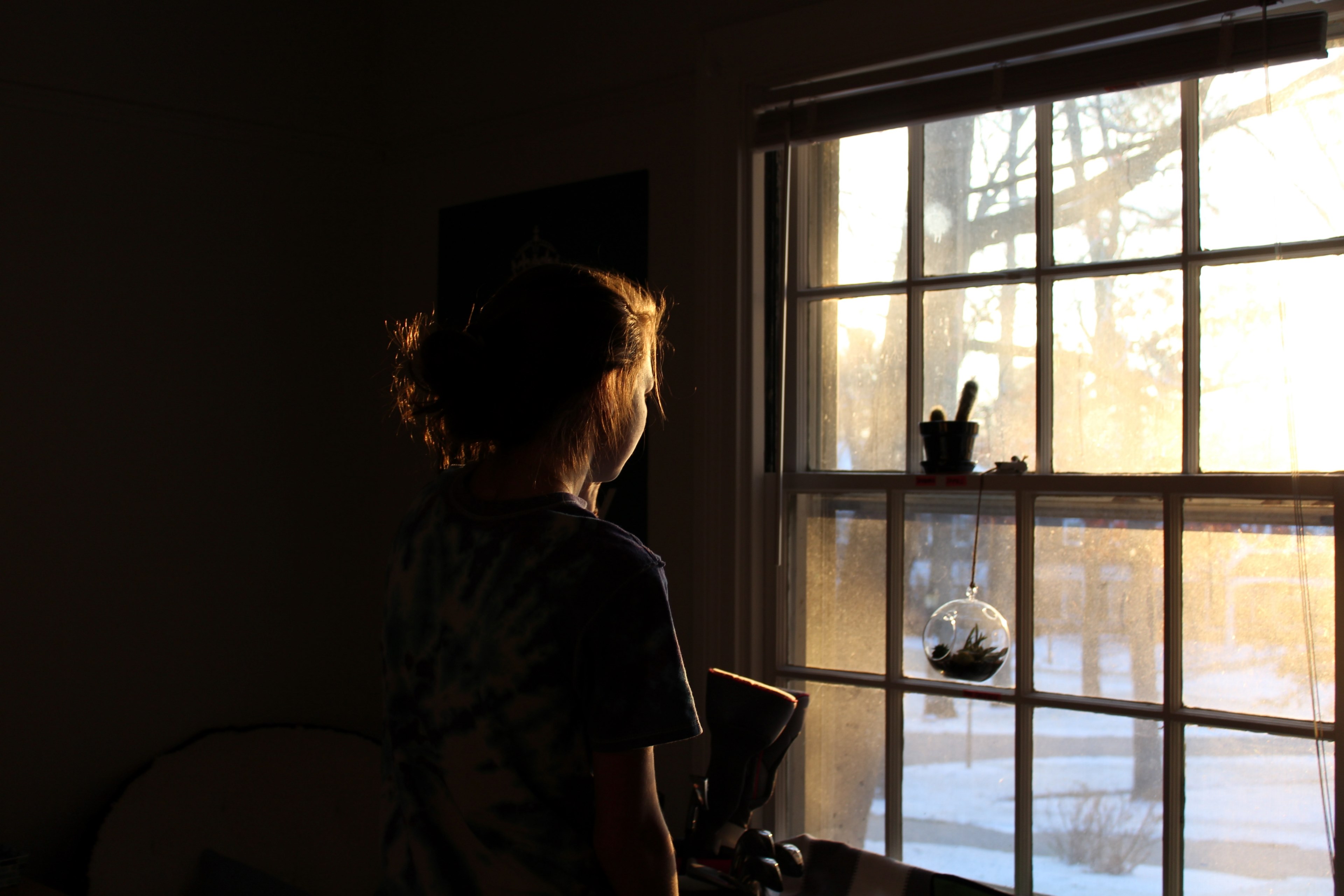 a womans dark silhouette looks out the window into the brightness of the day, _a woman looking out the window 4k, HD Wallpaper