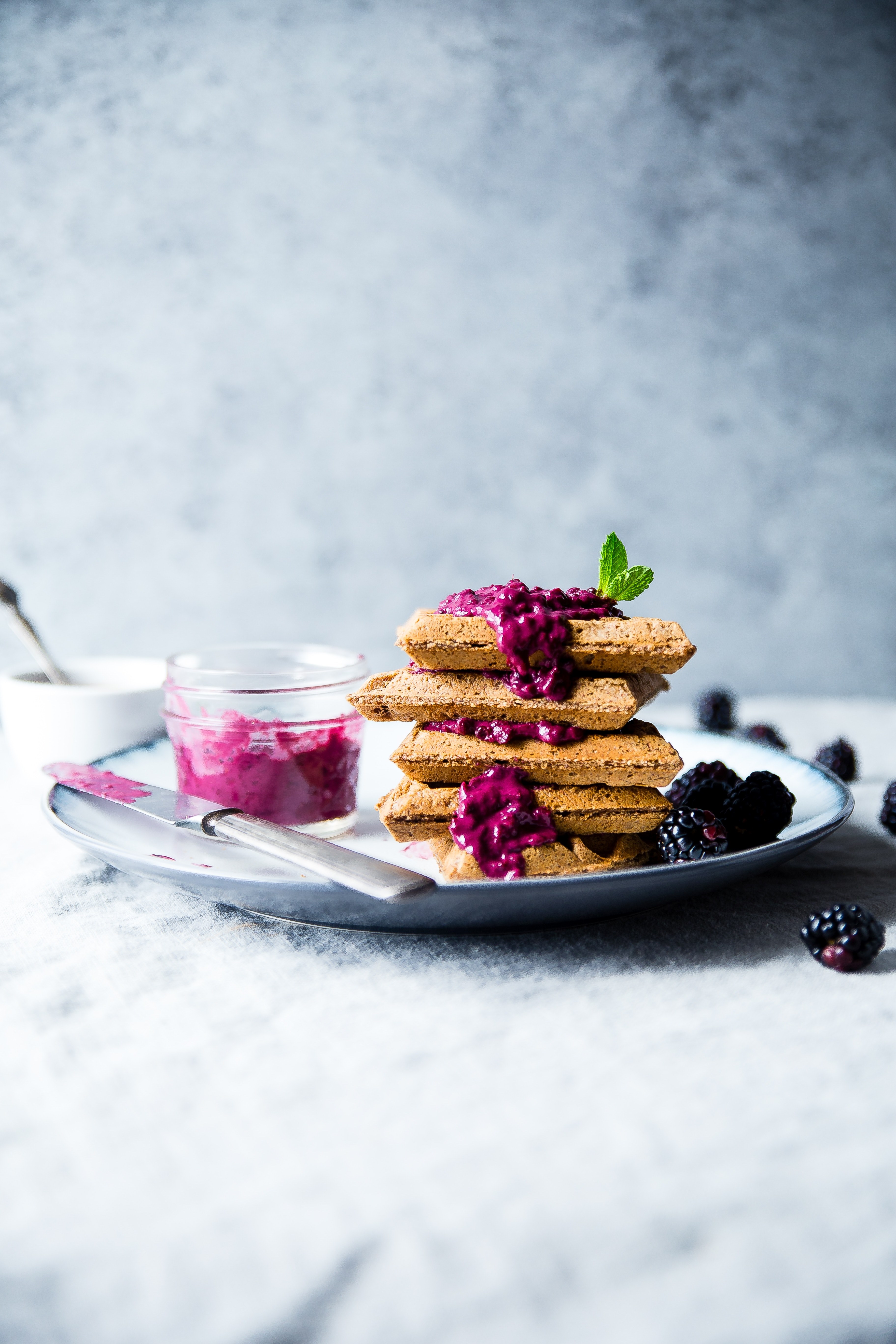 vegan vanilla amp blackberry single serve waffles 4k, Phone HD Wallpaper