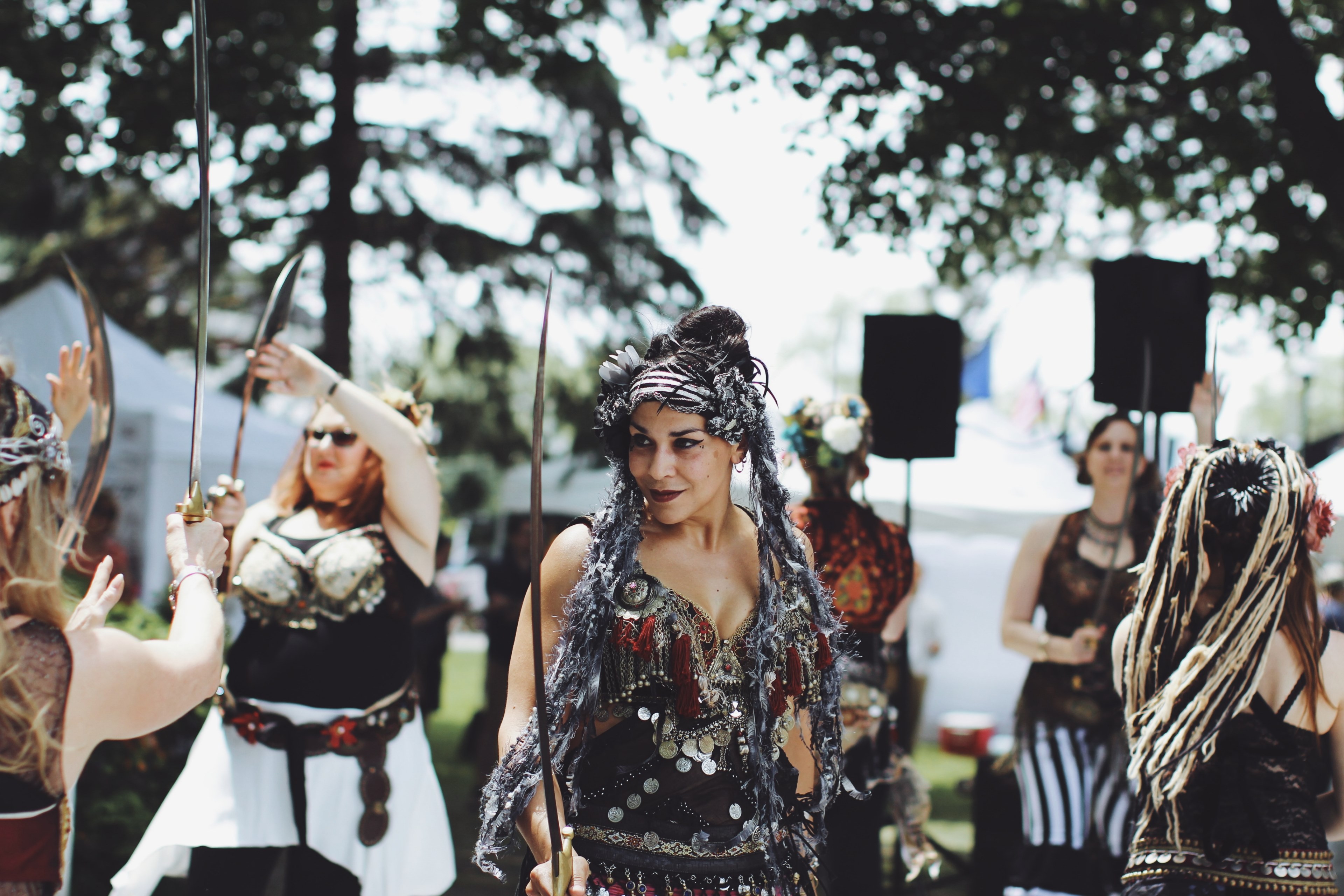 woman dressed like vikings and pirates at a renaissance faire, ren faire costumes 4k, HD Wallpaper
