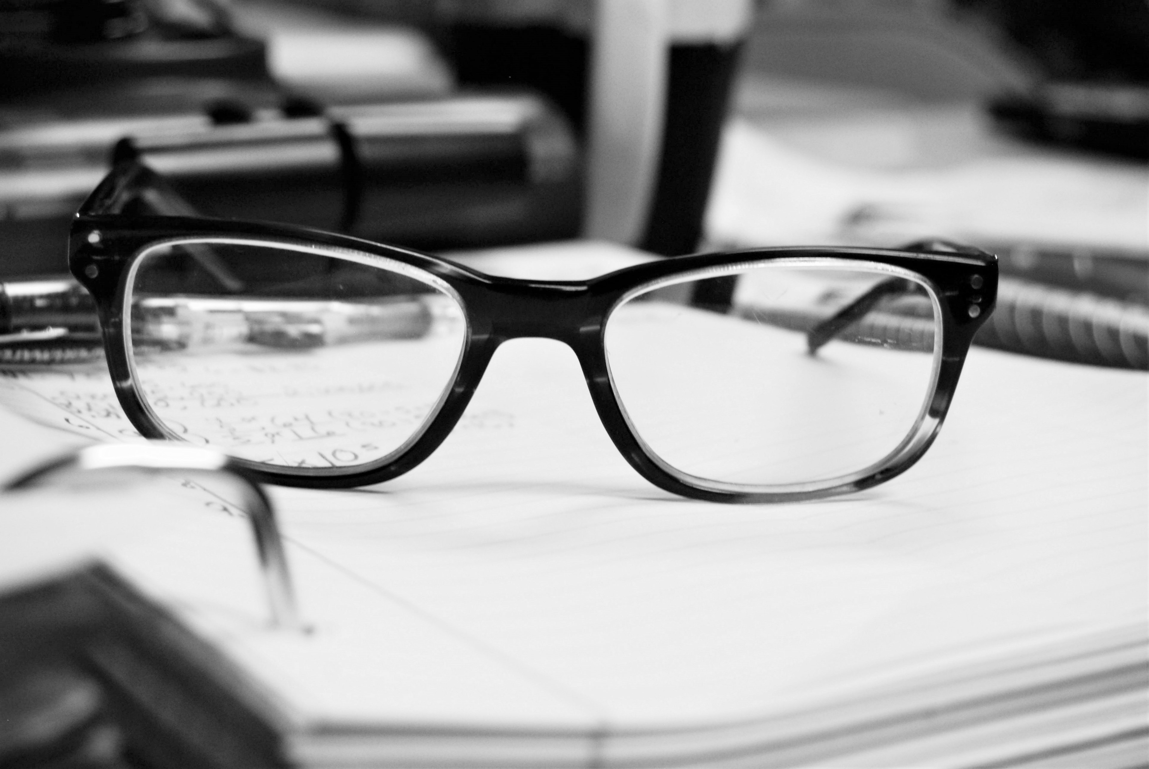black and white glasses spectacles and reading glass 4k, HD Wallpaper