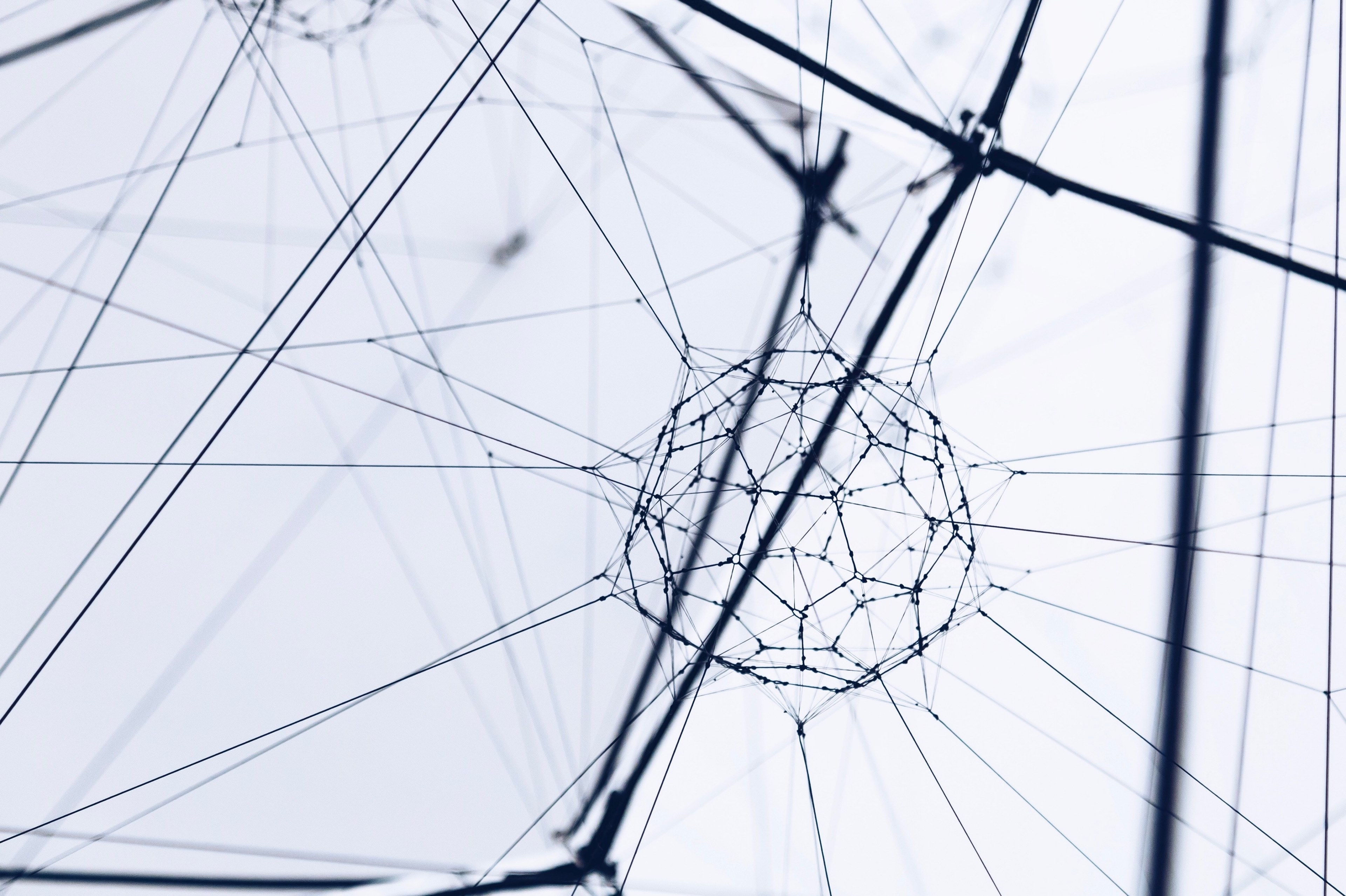 abstract 3d steel structure artwork on white background san francisco museum of modern art, black art piece 4k, HD Wallpaper