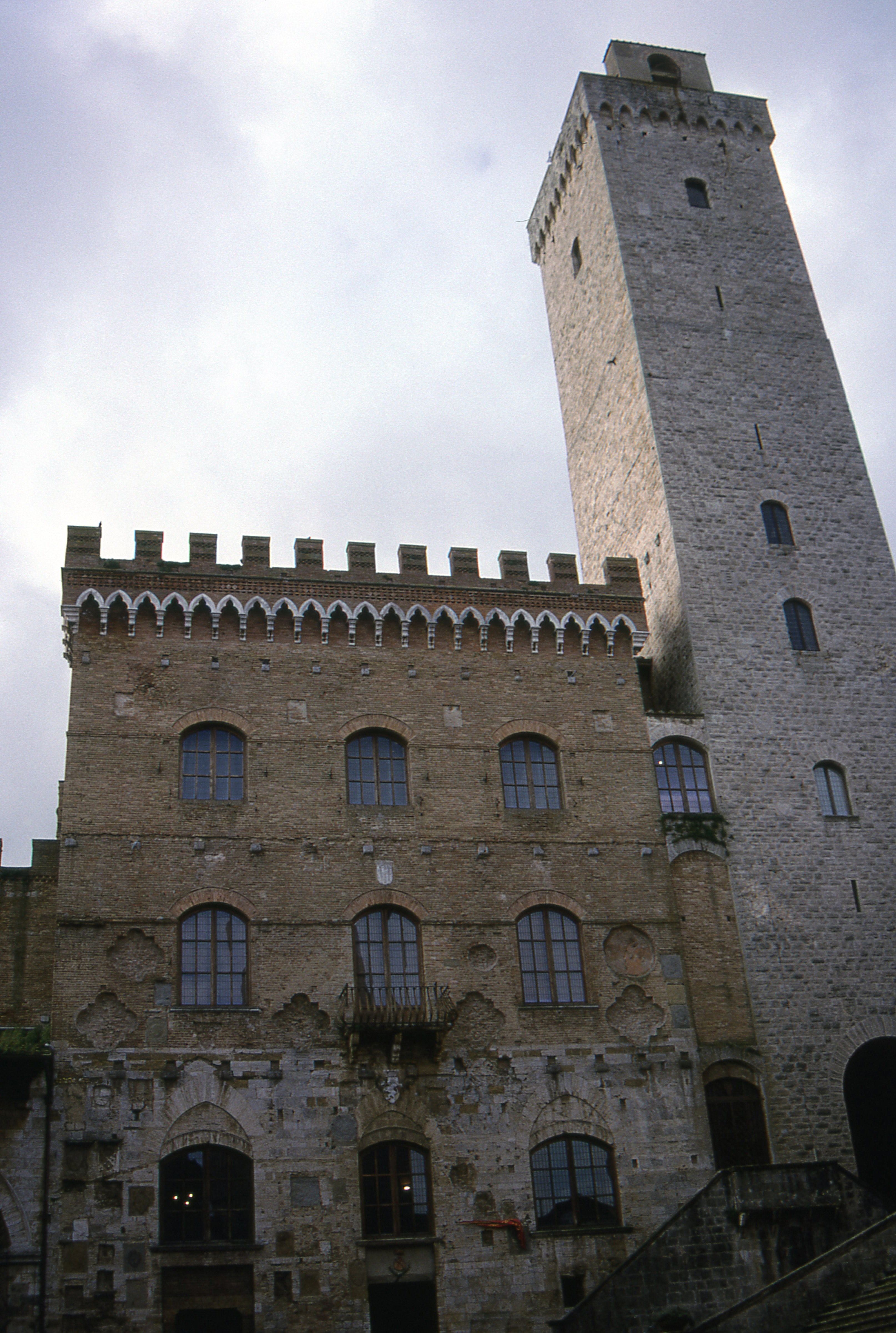 san gimignano town hall 4k, Phone HD Wallpaper