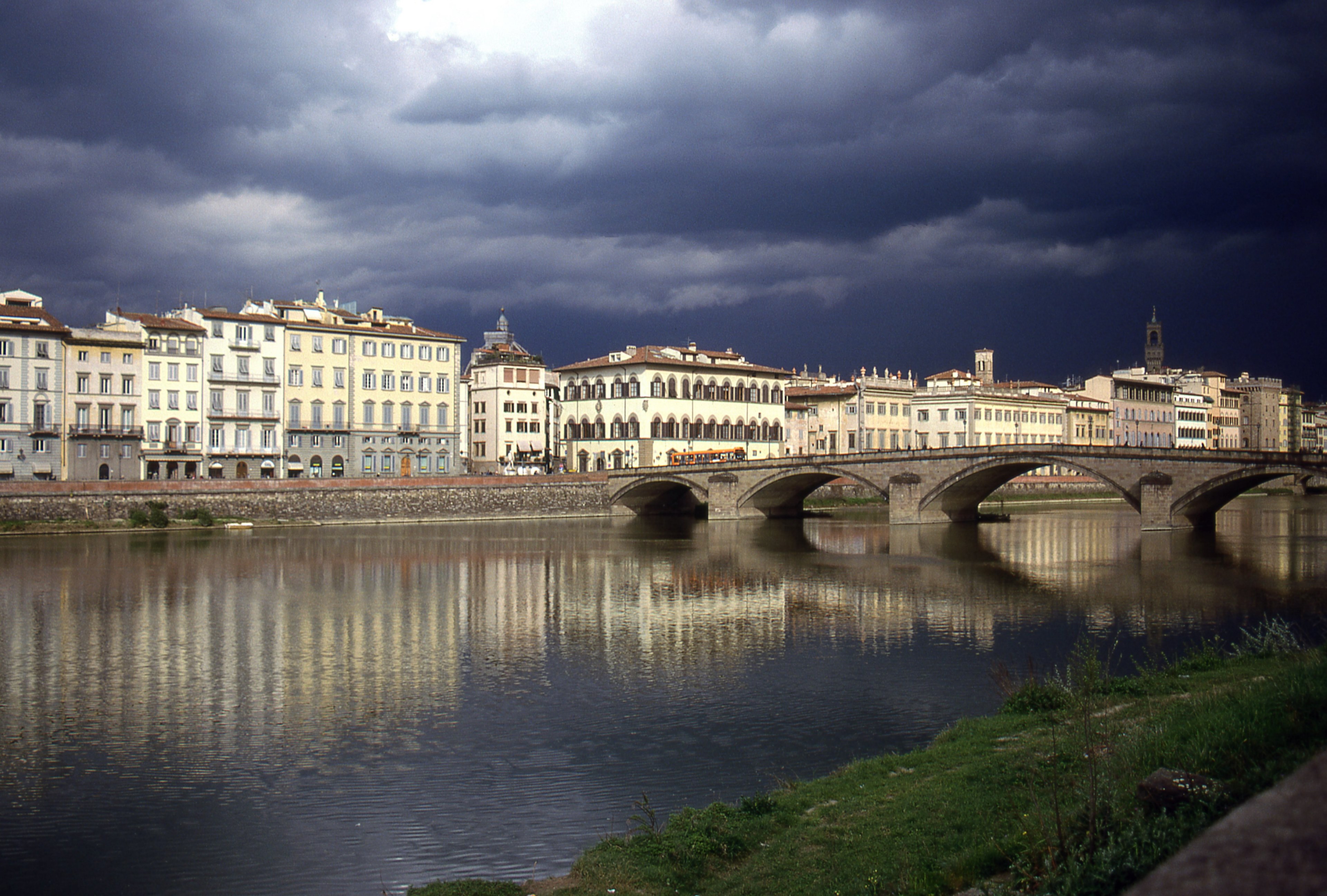 arno river in florence 4k, HD Wallpaper