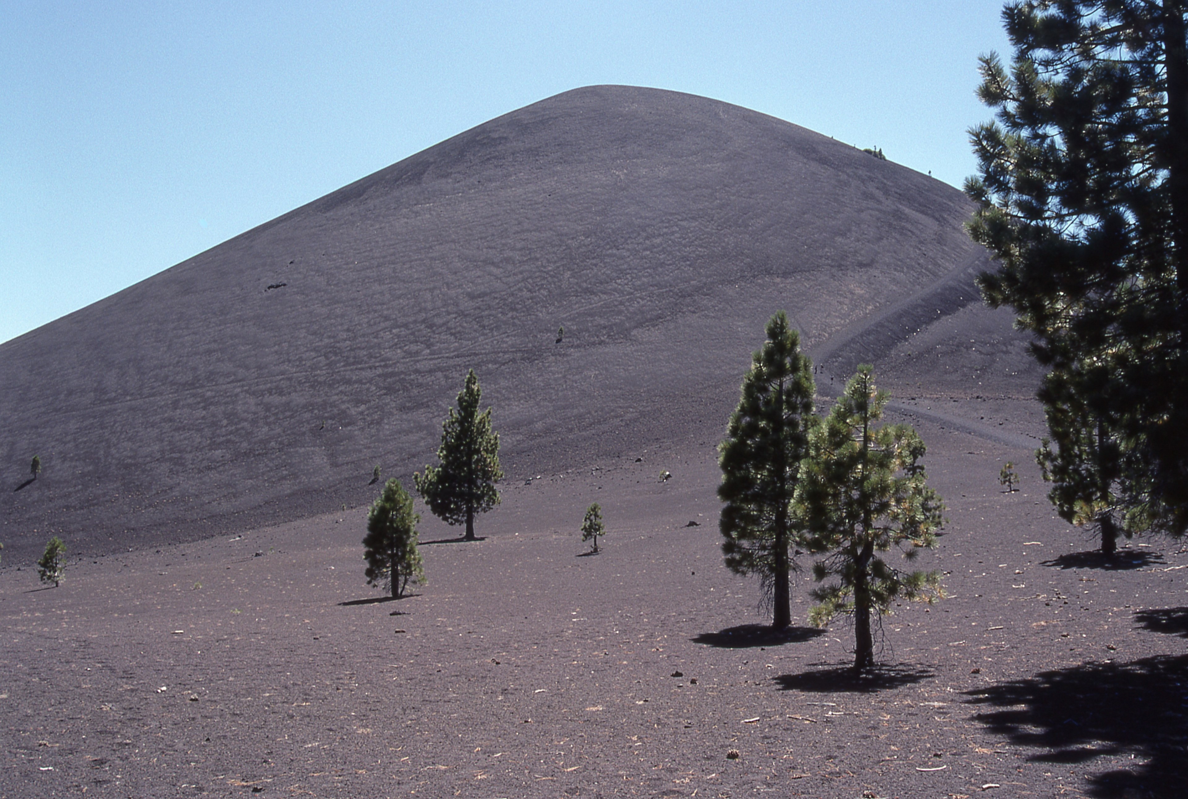 cinder cone volcano at lassen national park 4k, HD Wallpaper